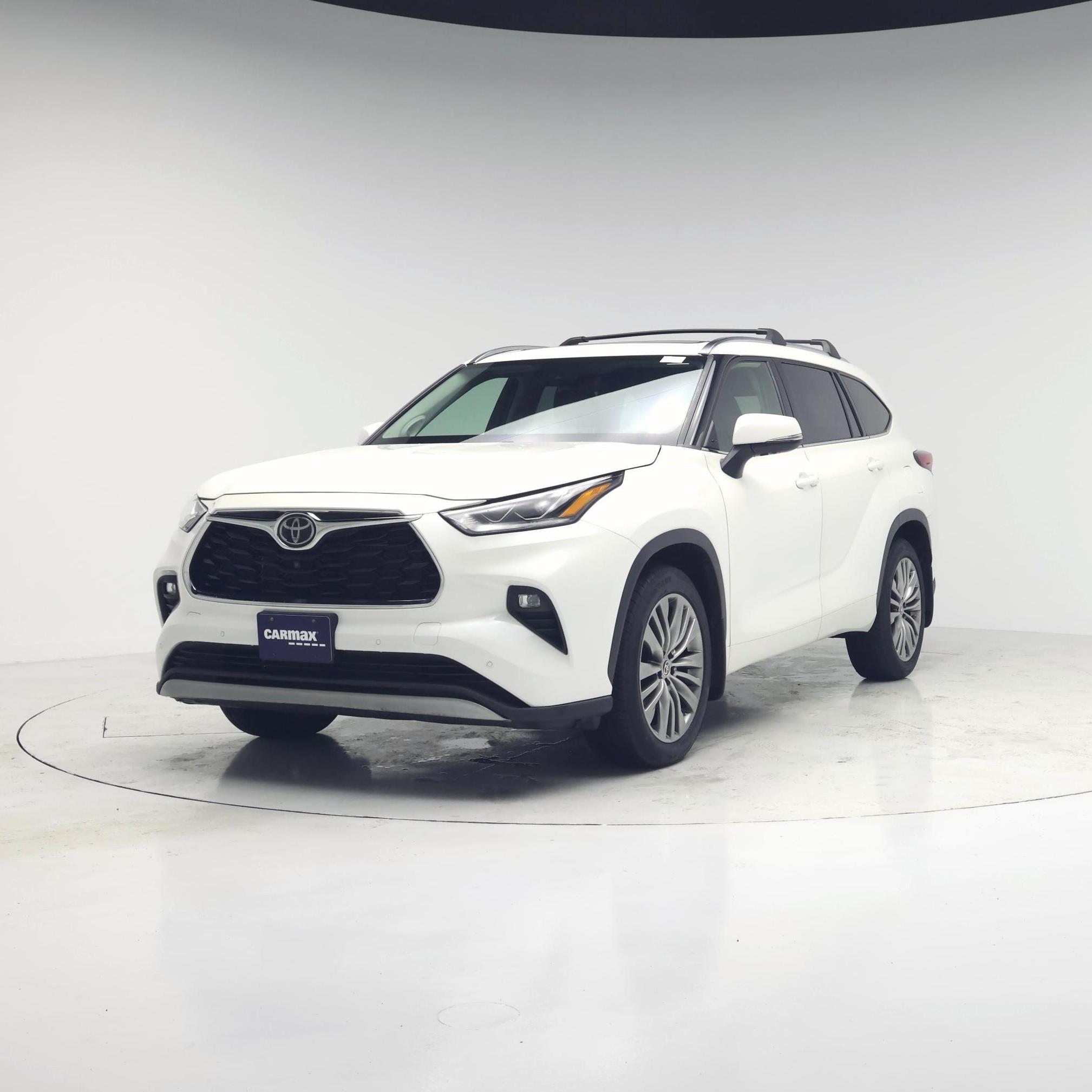 Thumbnail: 2021 Toyota Highlander - 4