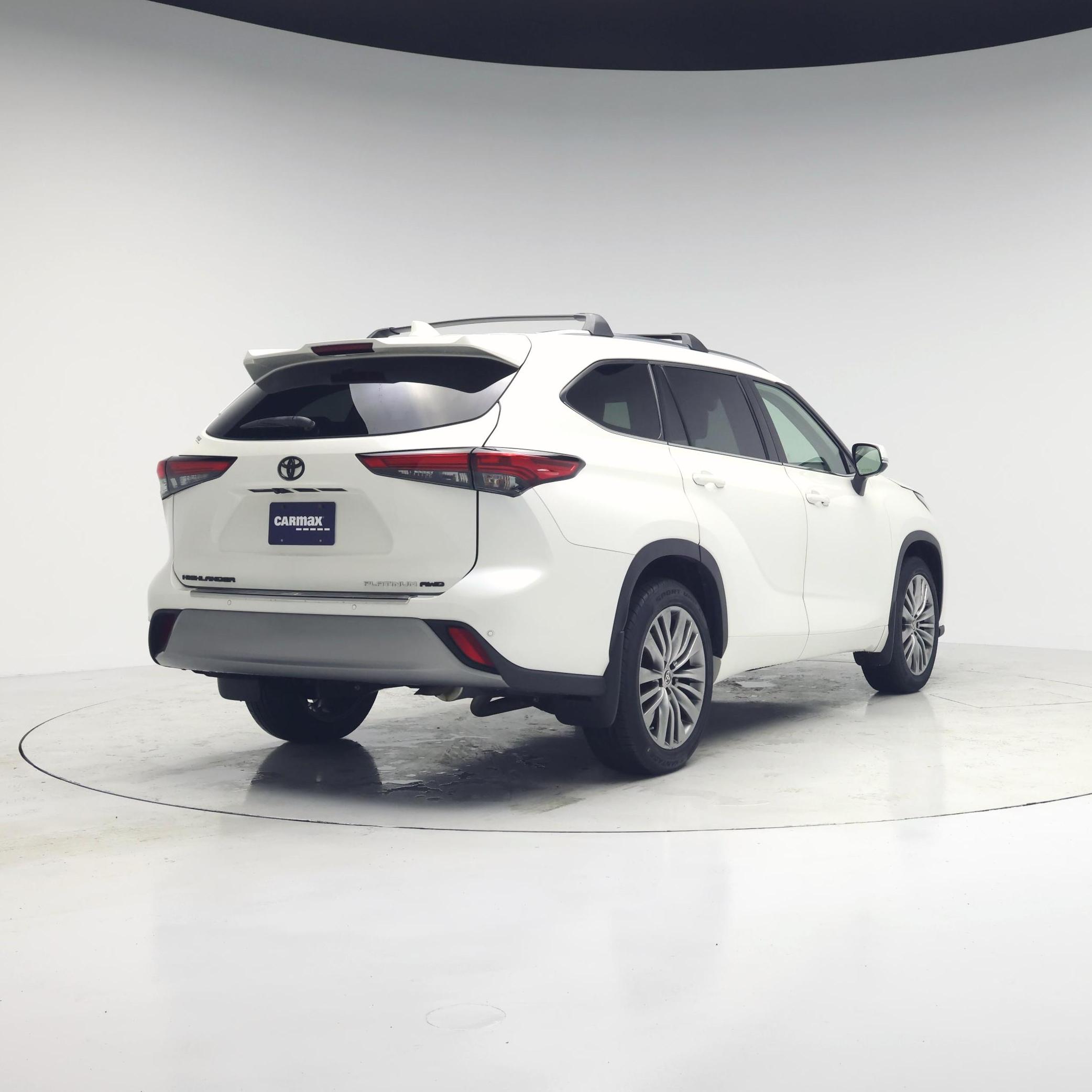 Thumbnail: 2021 Toyota Highlander - 8