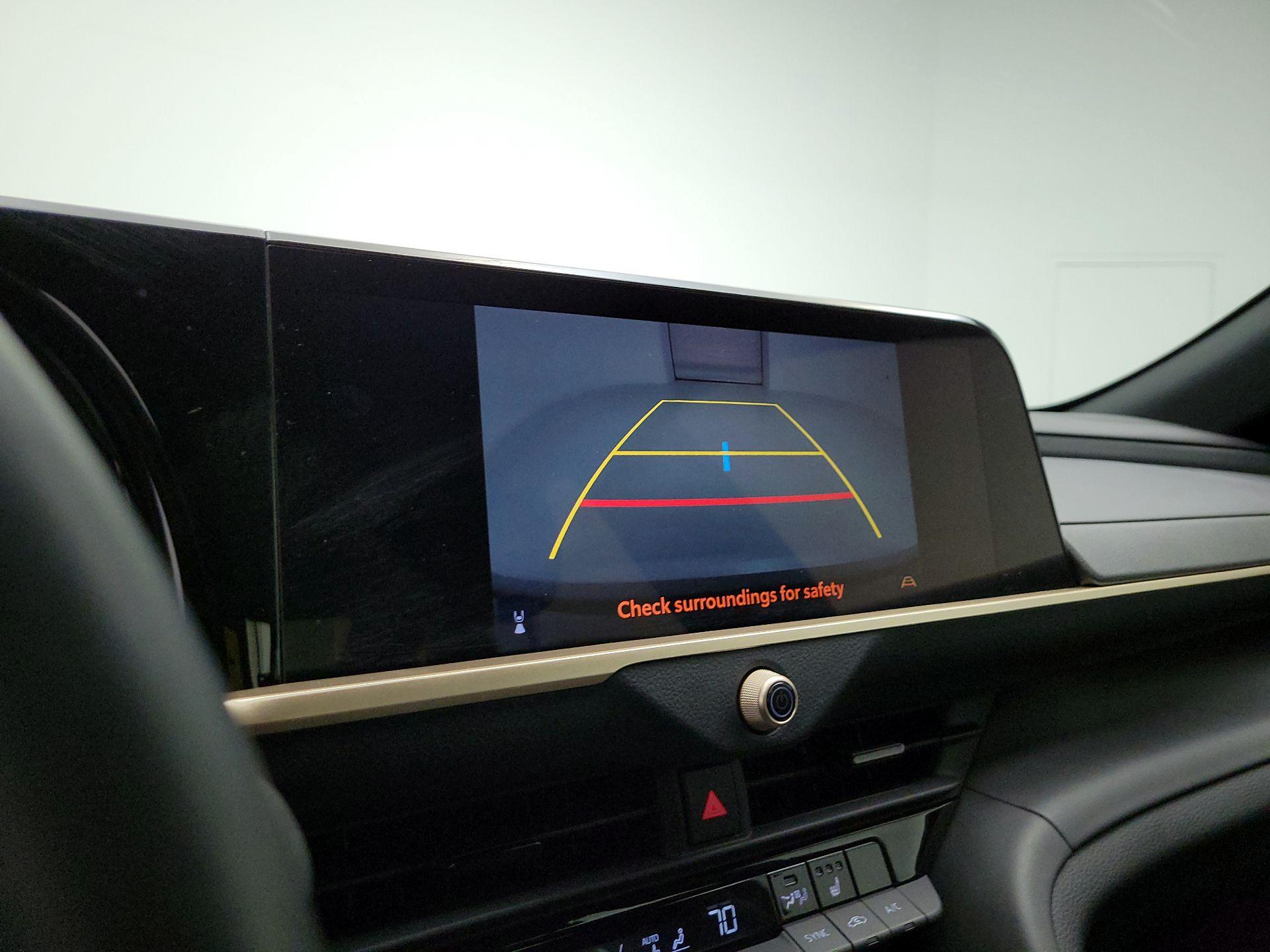 Thumbnail: 2023 Toyota Crown - 13