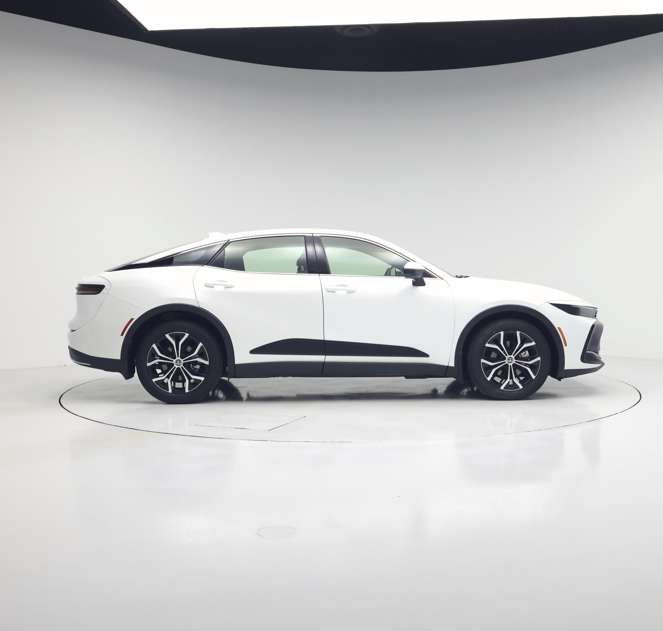 Thumbnail: 2023 Toyota Crown - 7