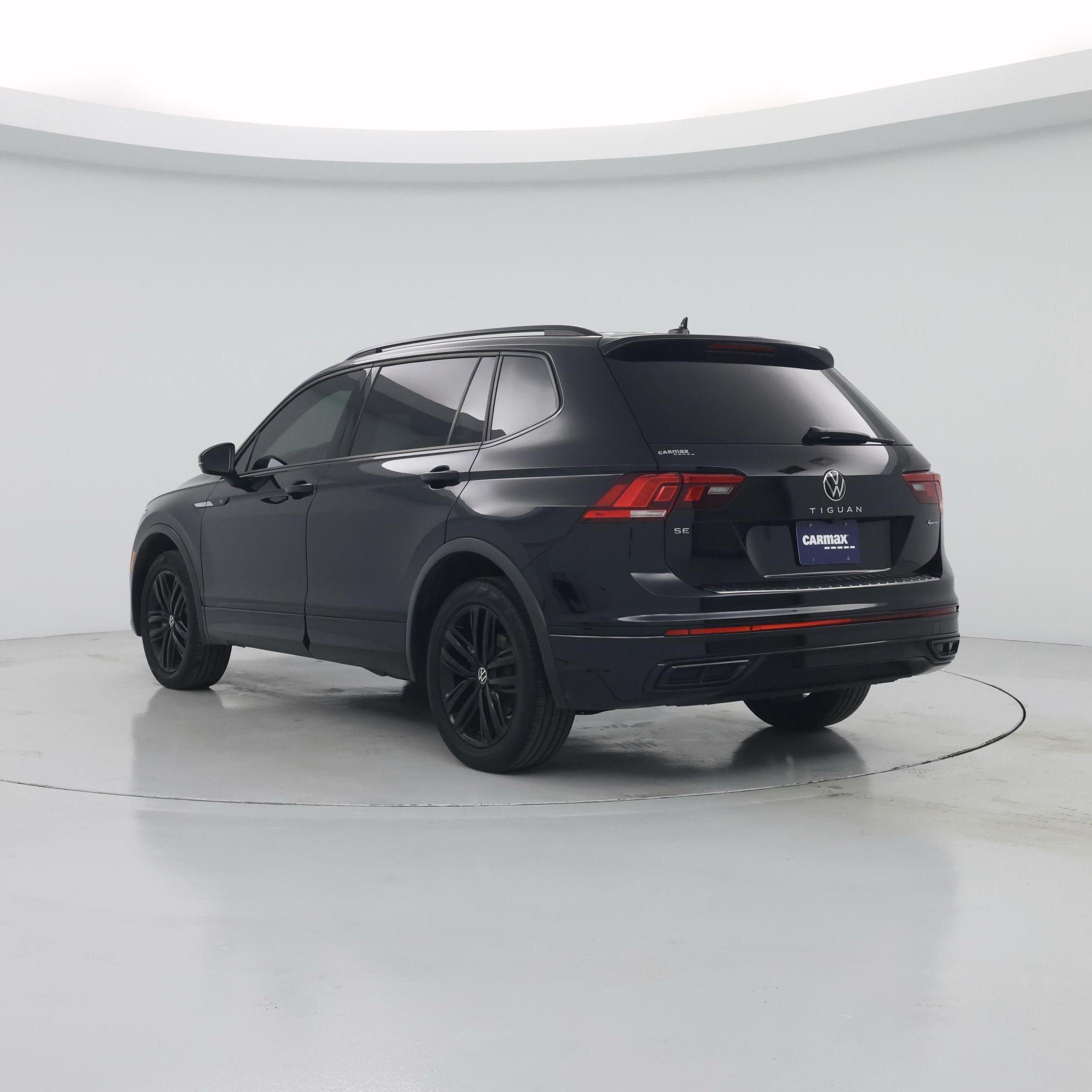 Thumbnail: 2022 Volkswagen Tiguan - 2