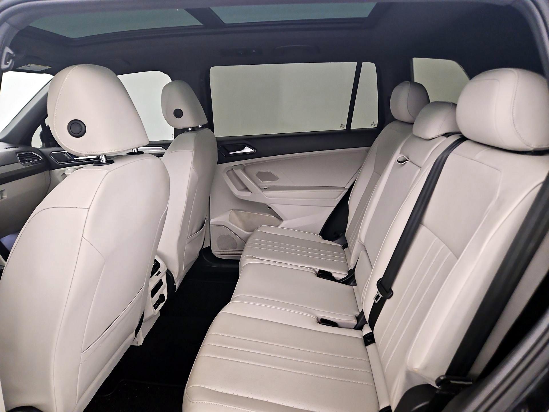 Thumbnail: 2022 Volkswagen Tiguan - 20