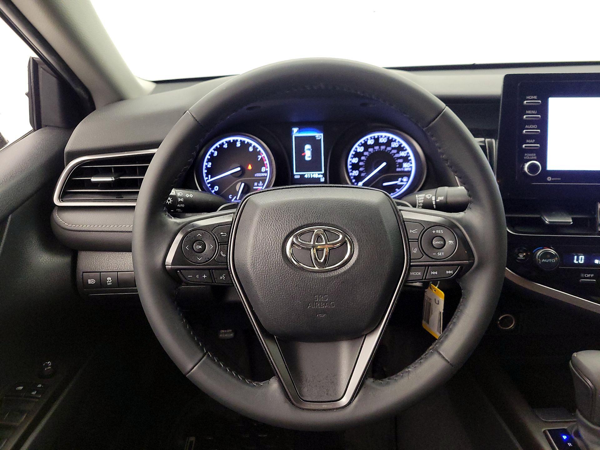 Thumbnail: 2023 Toyota Camry - 10