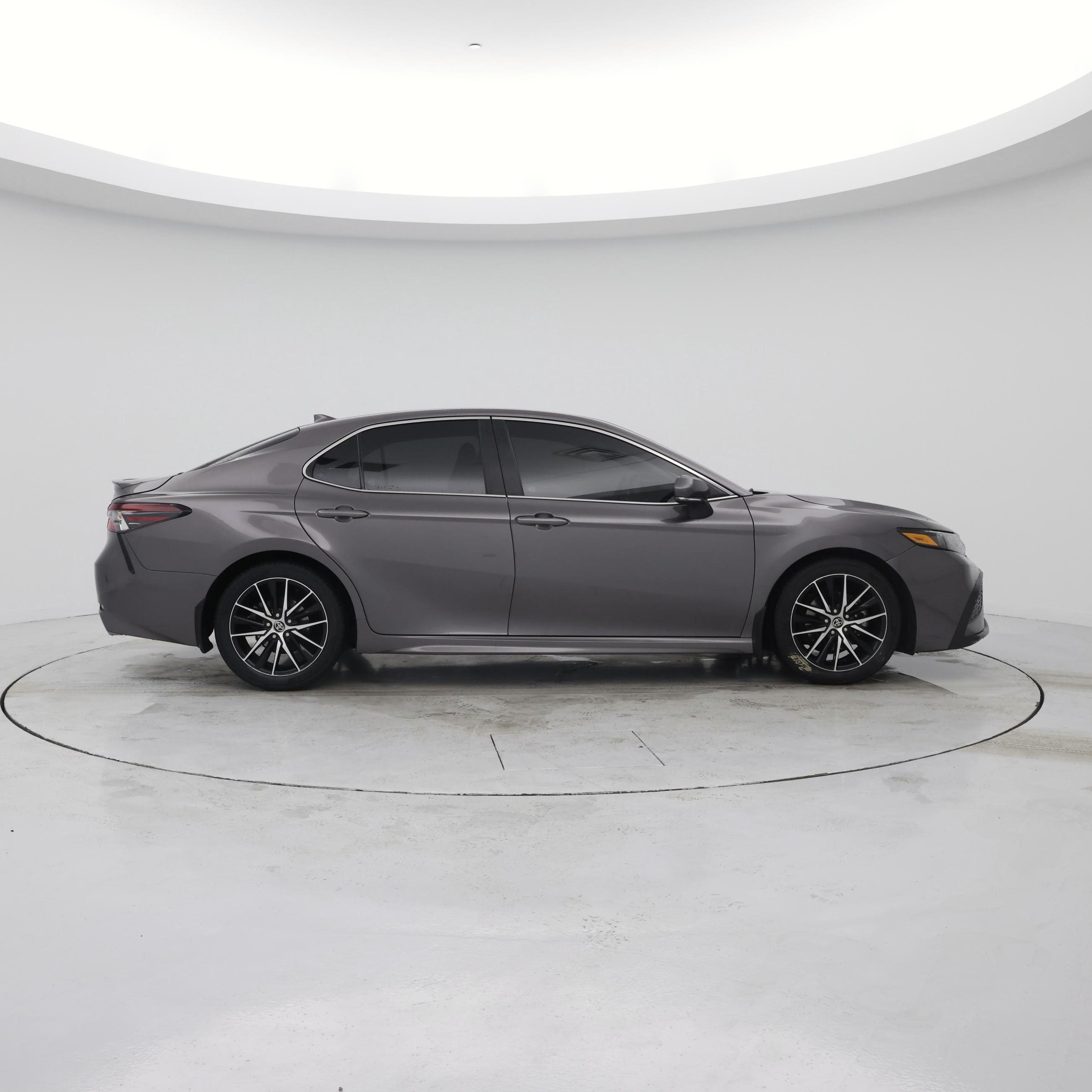 Thumbnail: 2023 Toyota Camry - 7