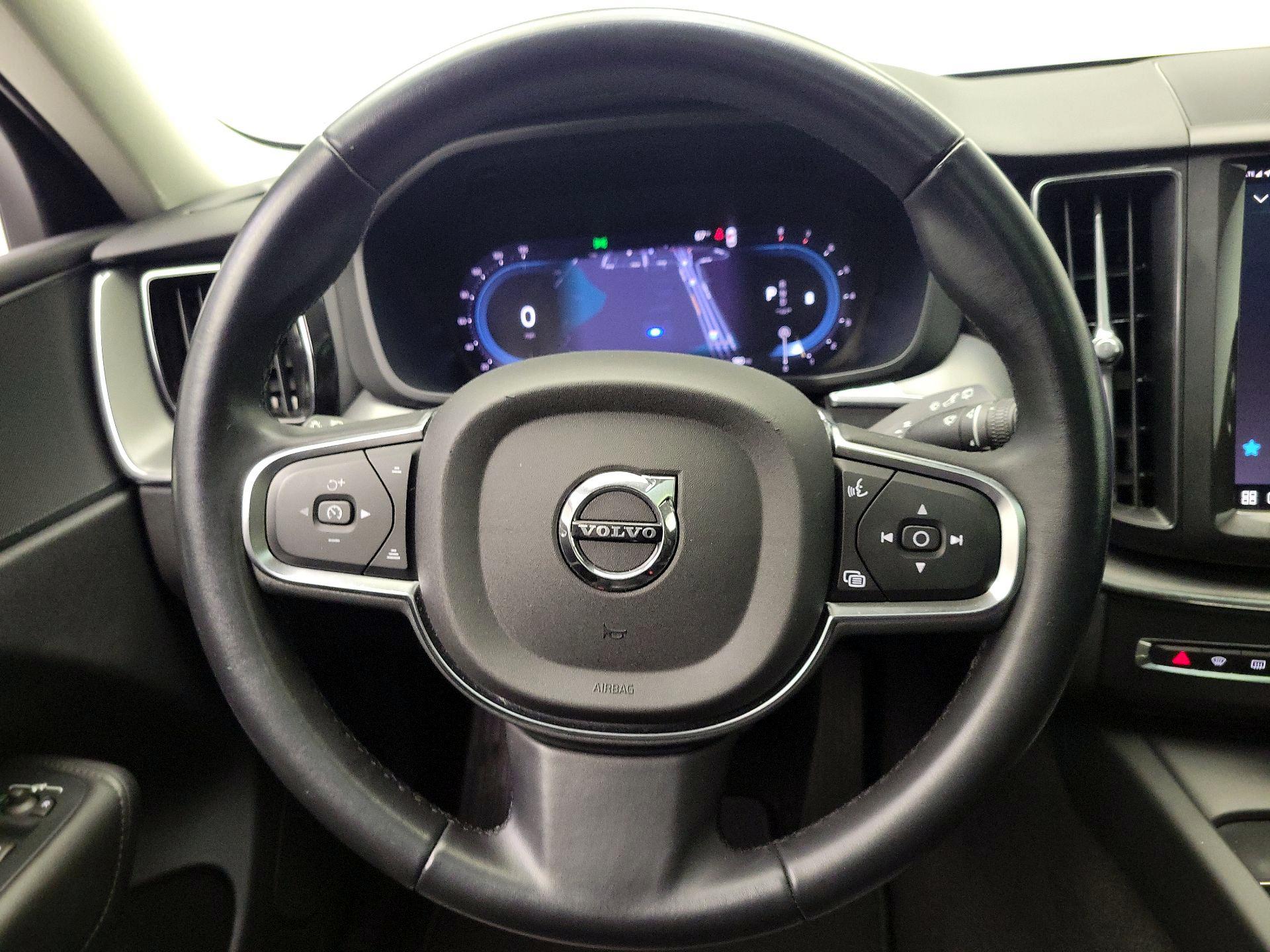 Thumbnail: 2024 Volvo XC60 - 10