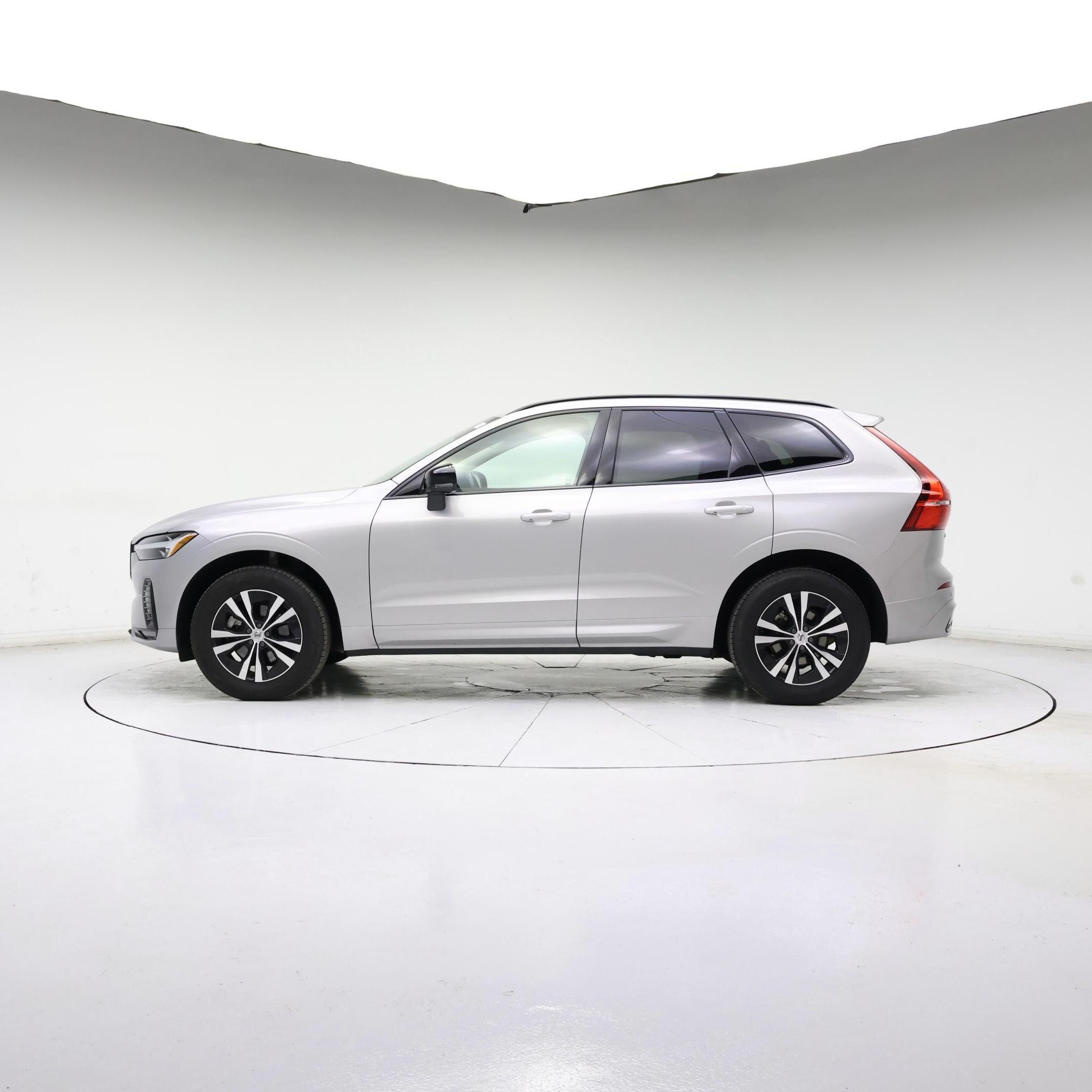 Thumbnail: 2024 Volvo XC60 - 3