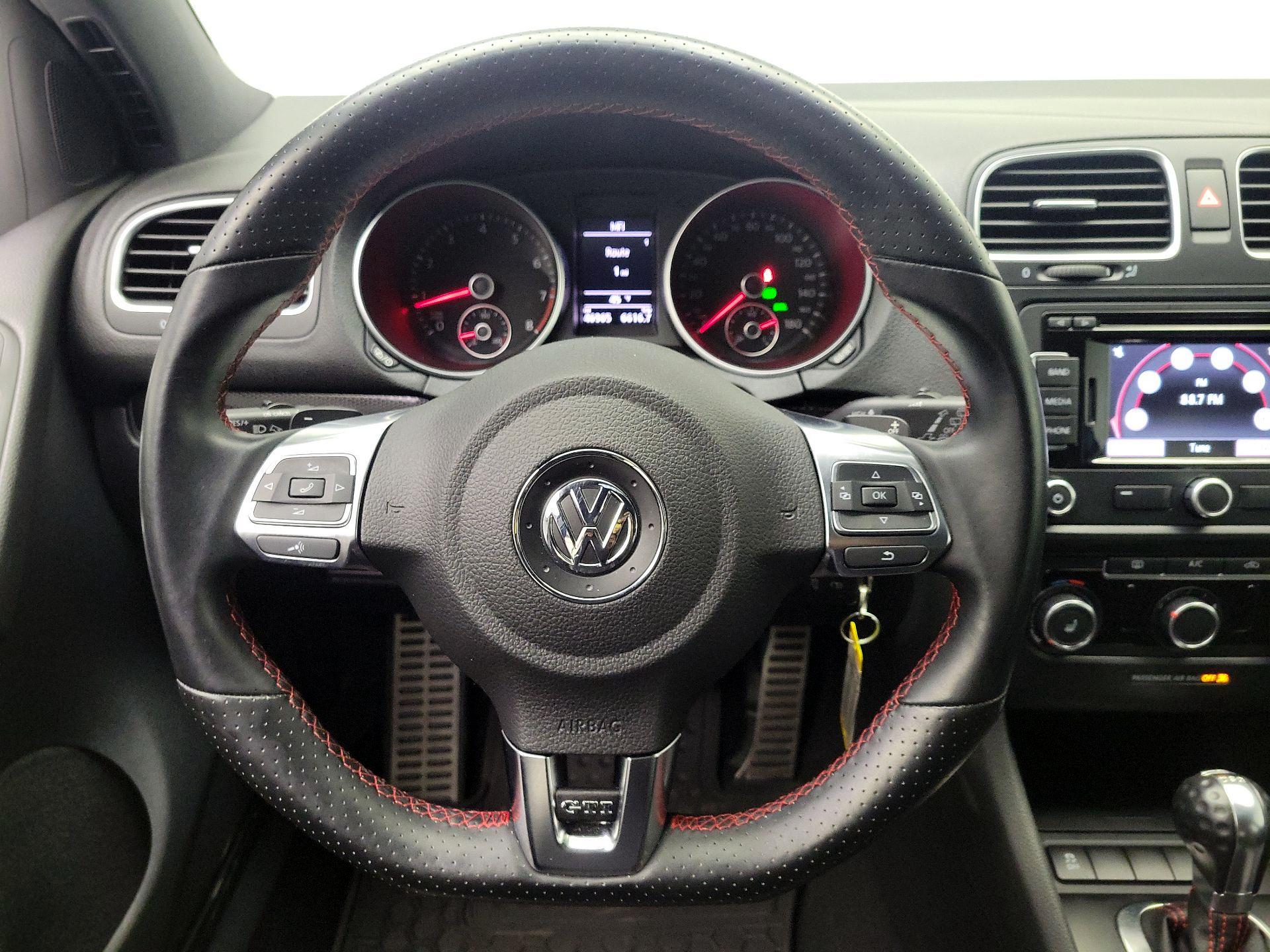 Thumbnail: 2014 Volkswagen Golf - 10