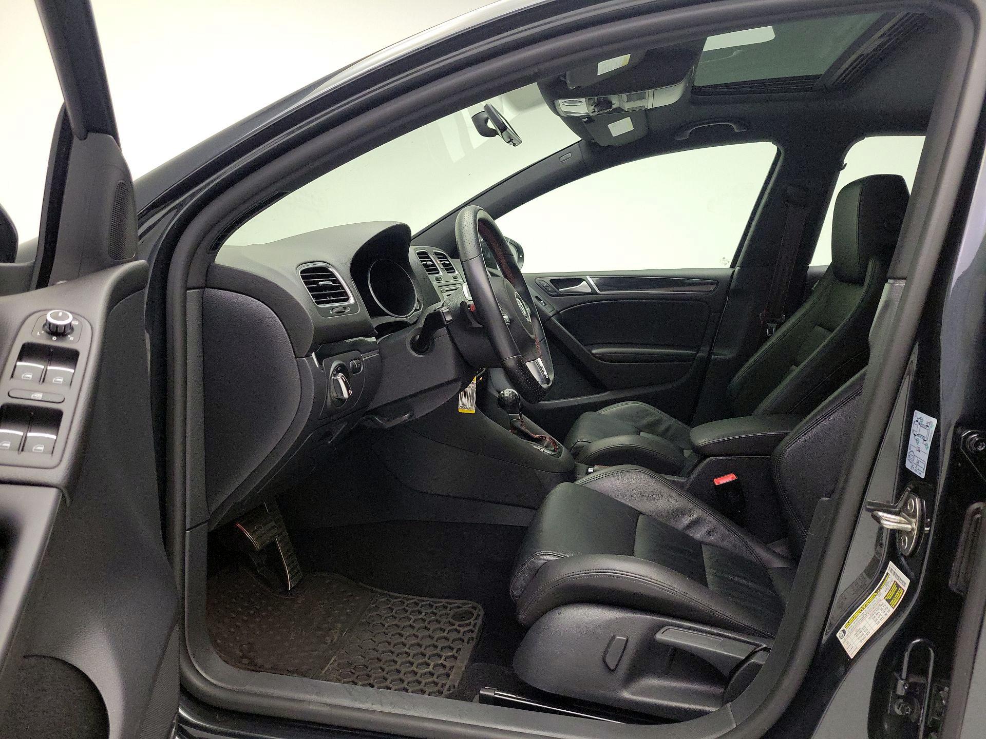 Thumbnail: 2014 Volkswagen Golf - 11