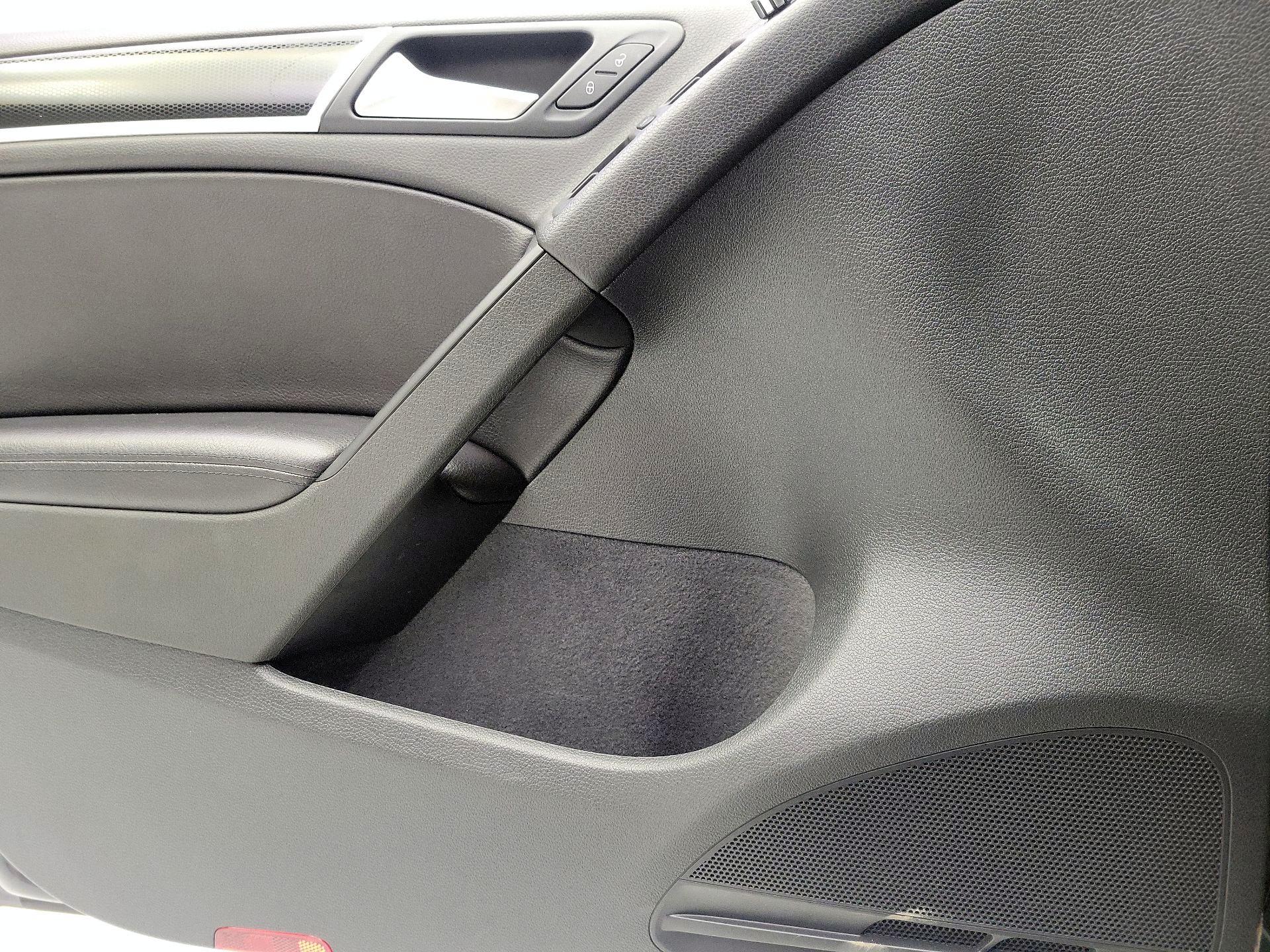 Thumbnail: 2014 Volkswagen Golf - 12