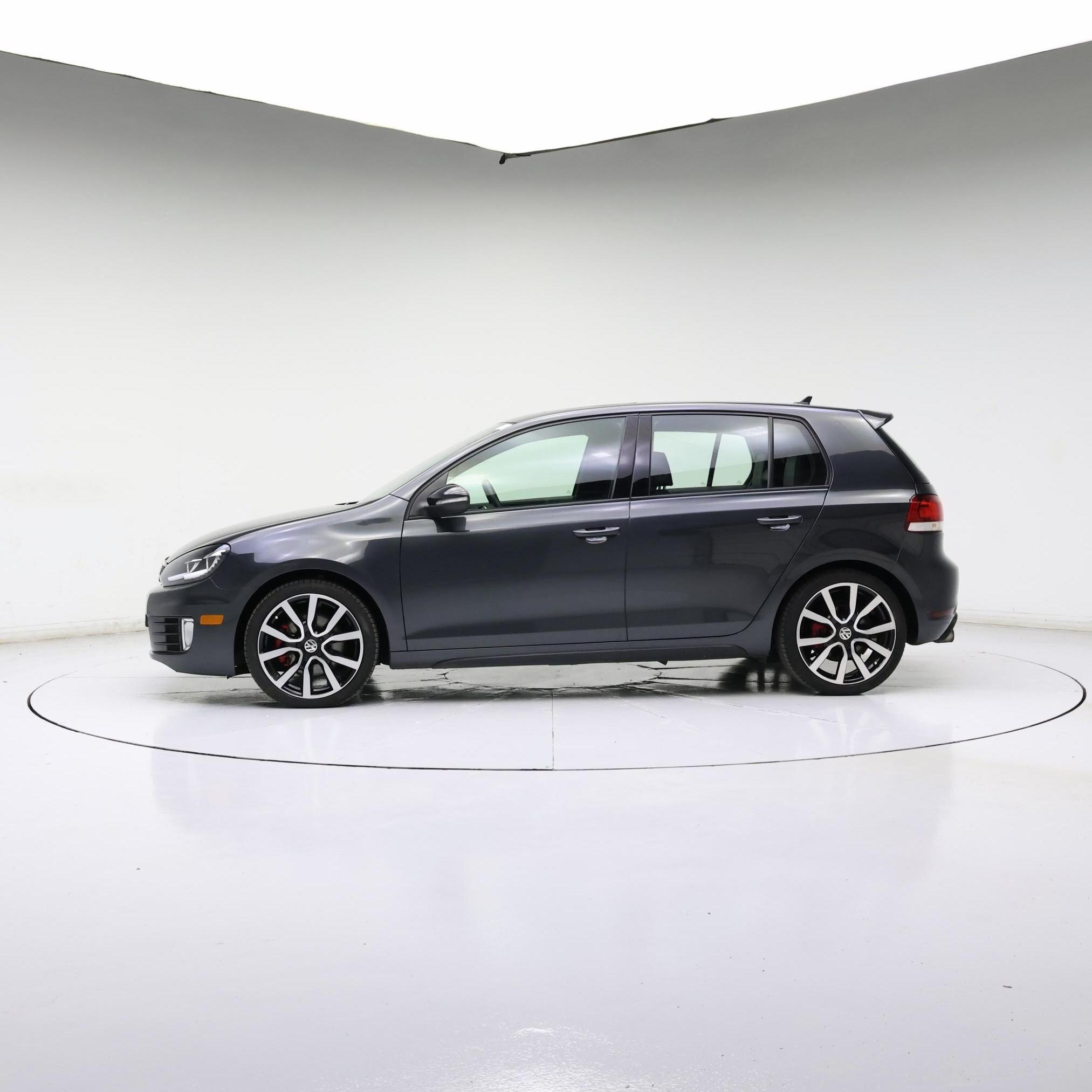 Thumbnail: 2014 Volkswagen Golf - 3