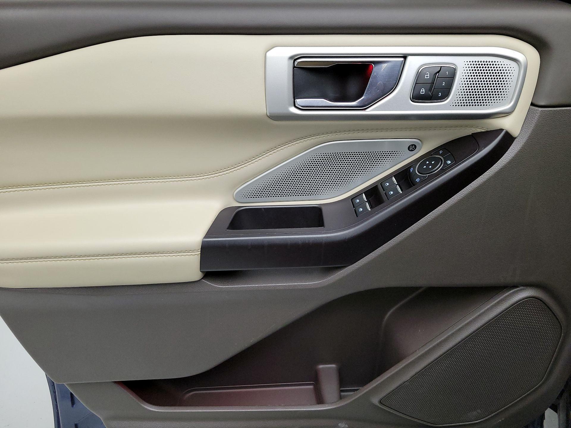 Thumbnail: 2020 Ford Explorer - 12