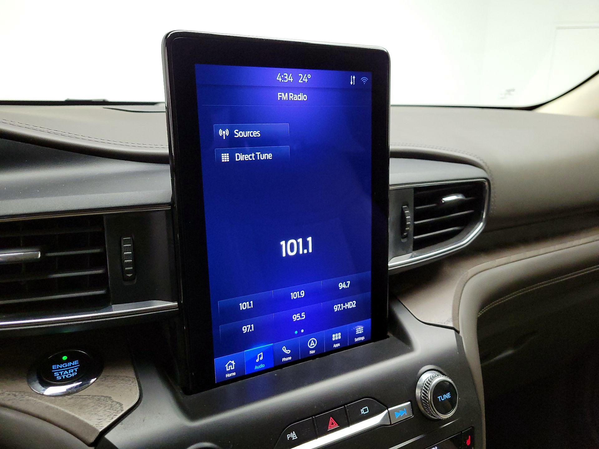 Thumbnail: 2020 Ford Explorer - 16