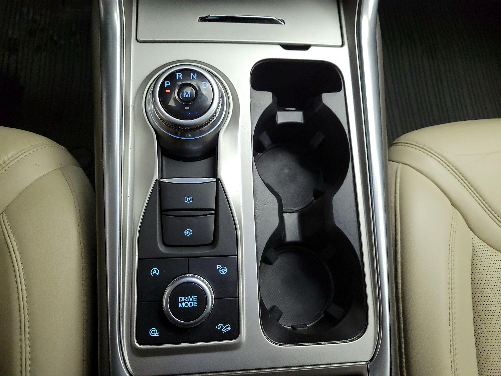 Thumbnail: 2020 Ford Explorer - 18