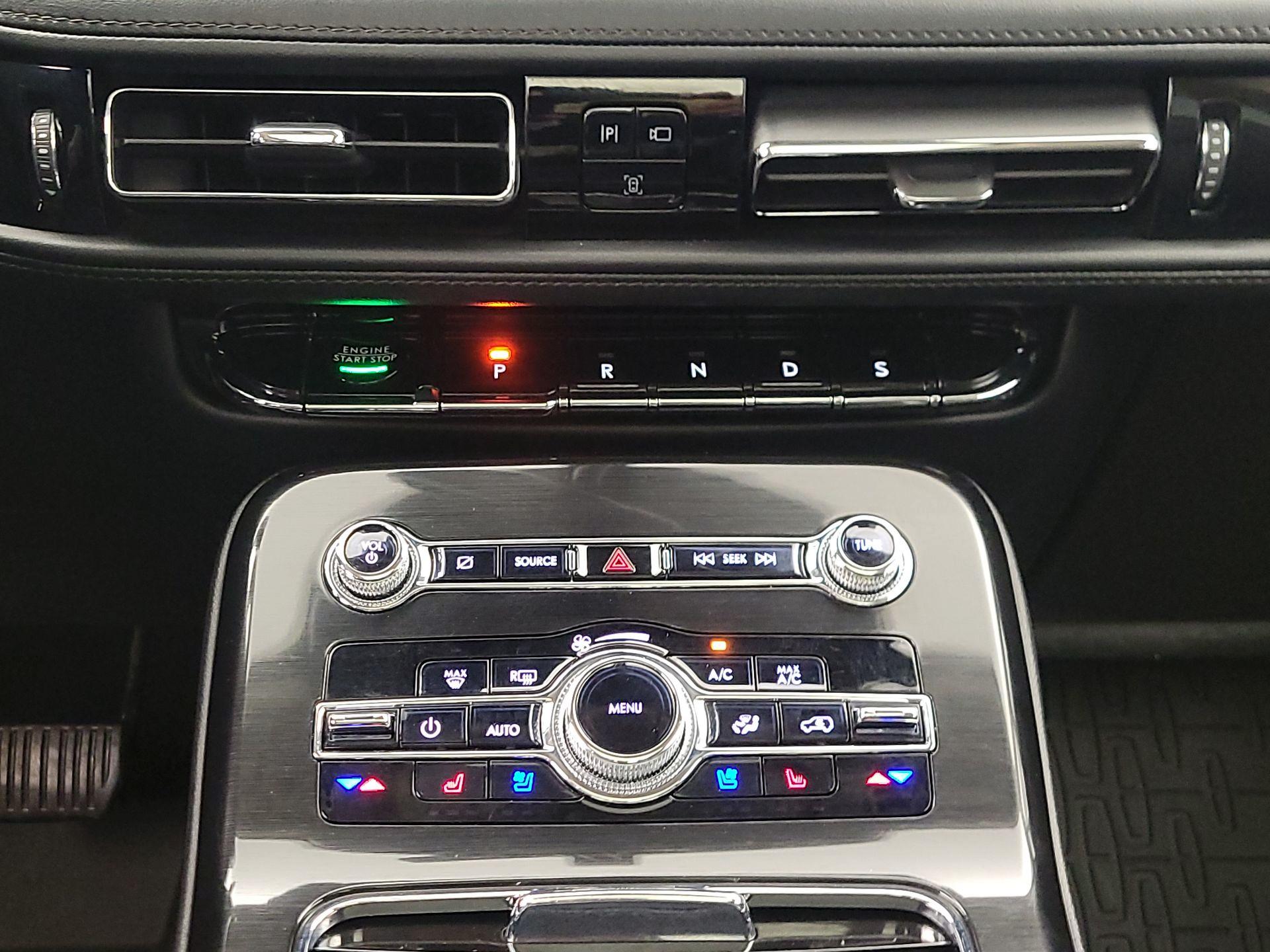 Thumbnail: 2023 Lincoln Nautilus - 18