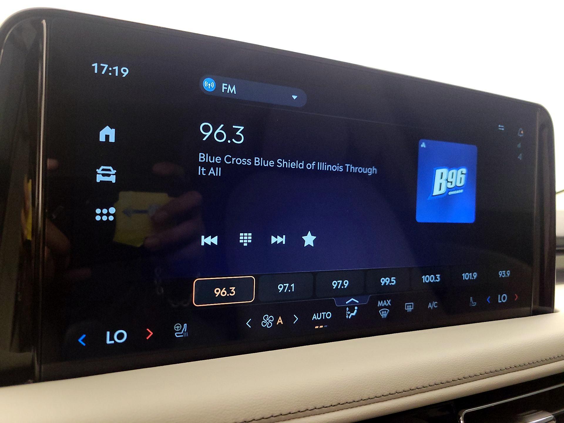 Thumbnail: 2025 Lincoln Aviator - 16