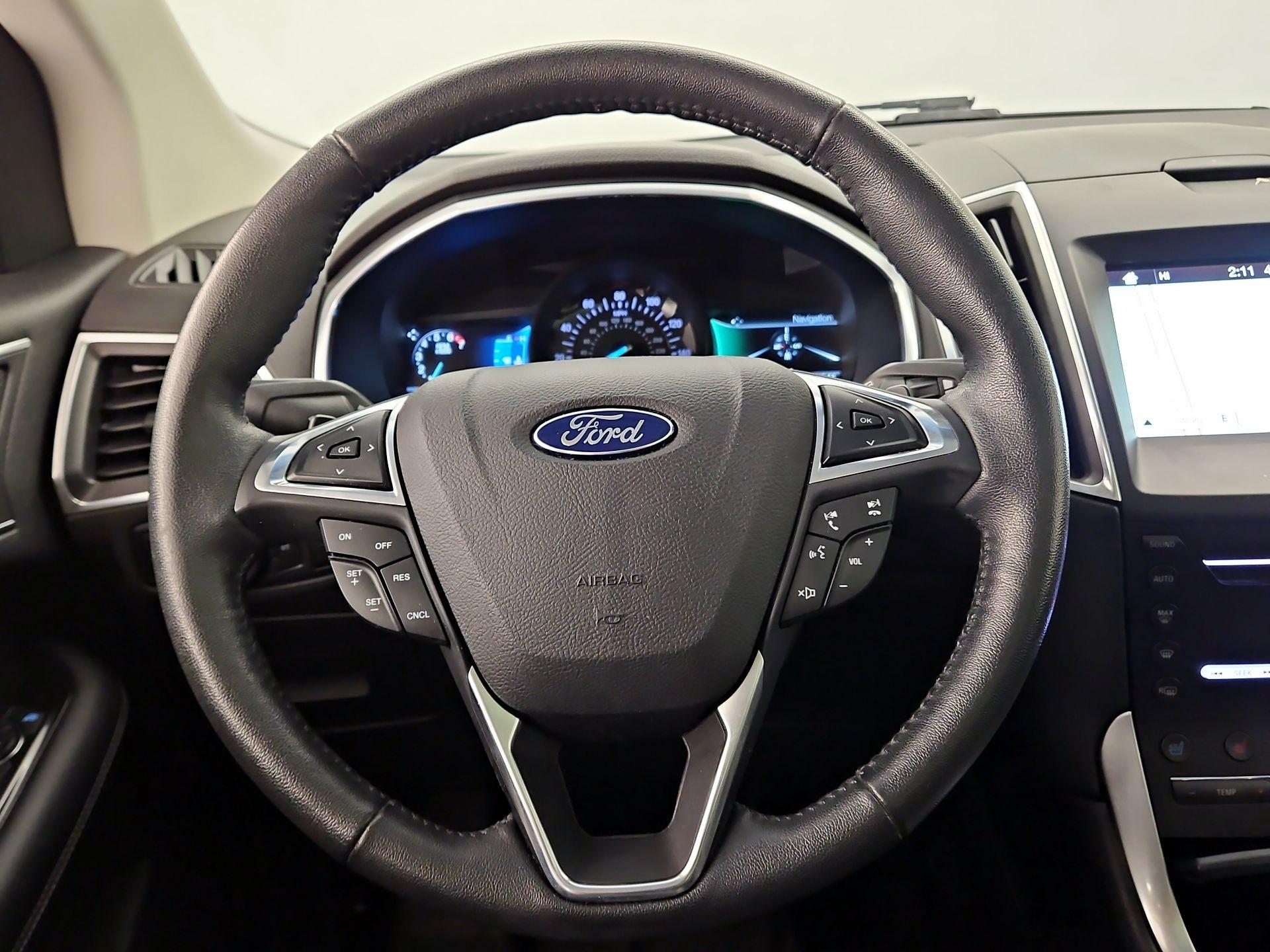 Thumbnail: 2017 Ford Edge - 10