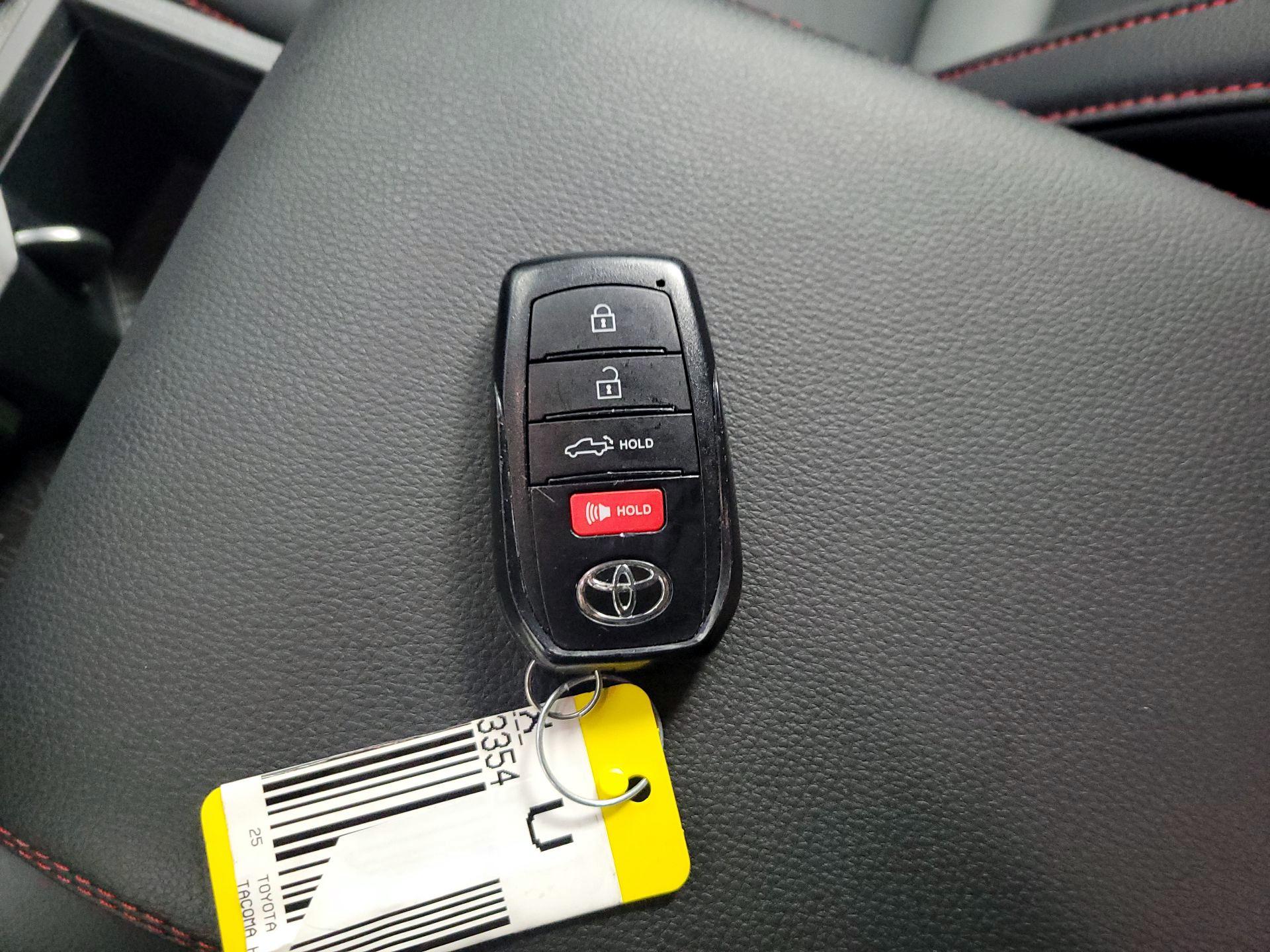 Thumbnail: 2025 Toyota Tacoma - 18