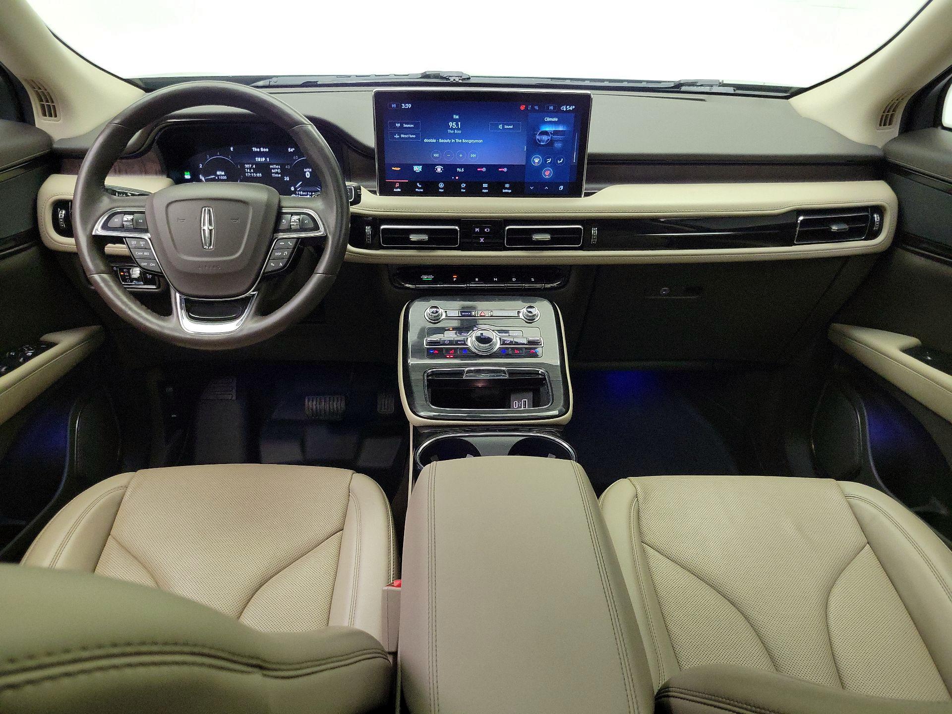 Thumbnail: 2023 Lincoln Nautilus - 9