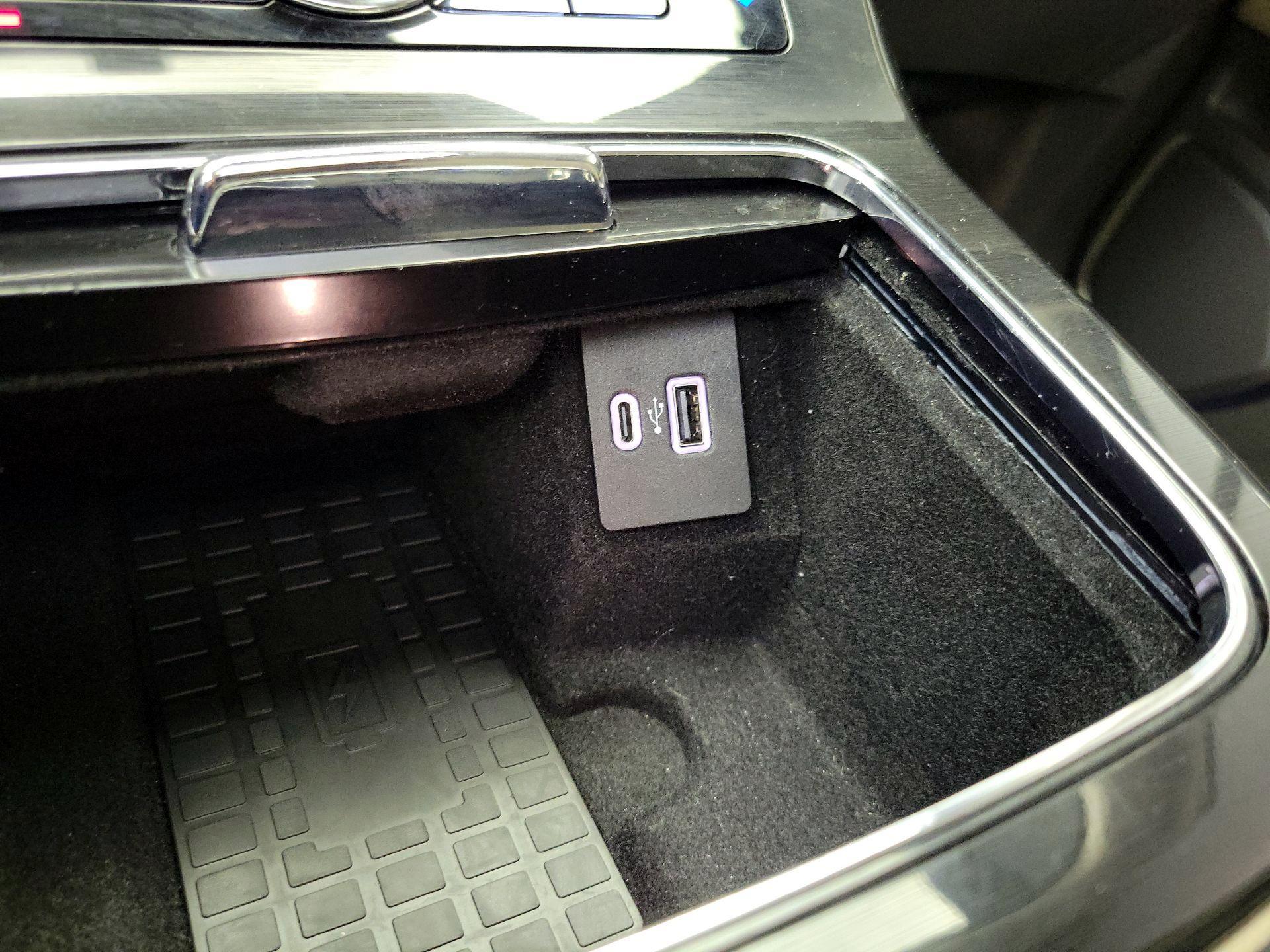 Thumbnail: 2023 Lincoln Nautilus - 19