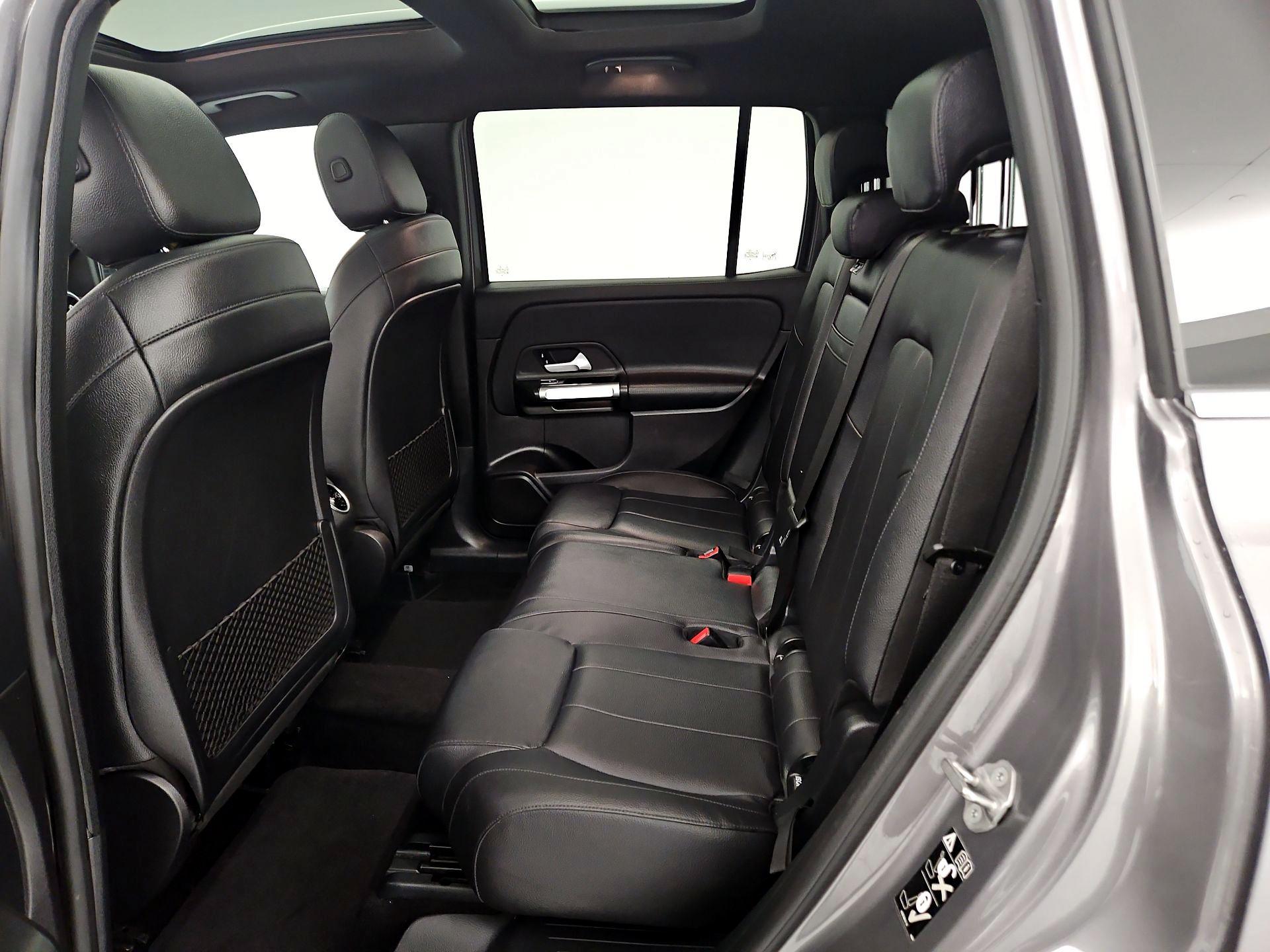 Thumbnail: 2021 Mercedes-Benz GLB - 20