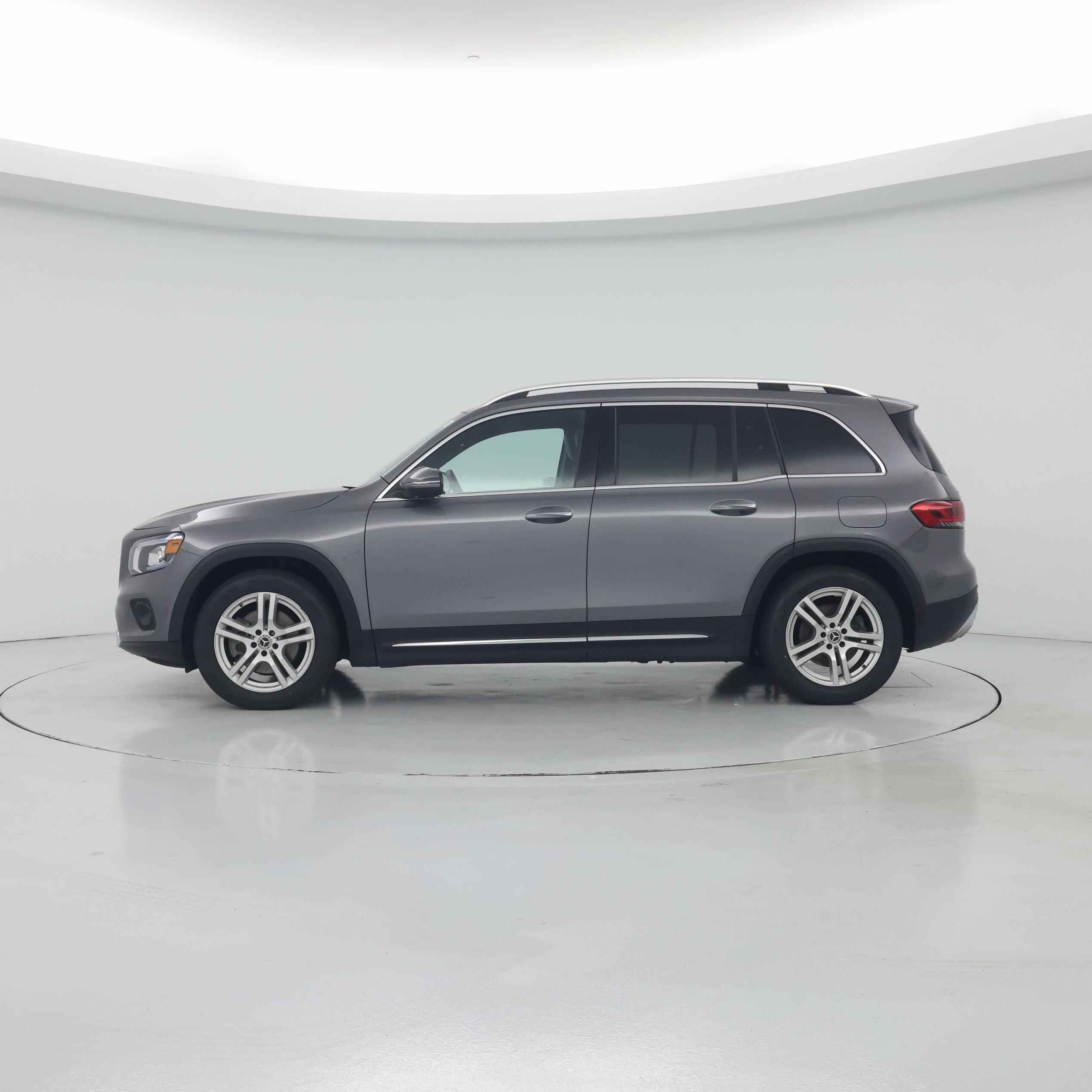 Thumbnail: 2021 Mercedes-Benz GLB - 3