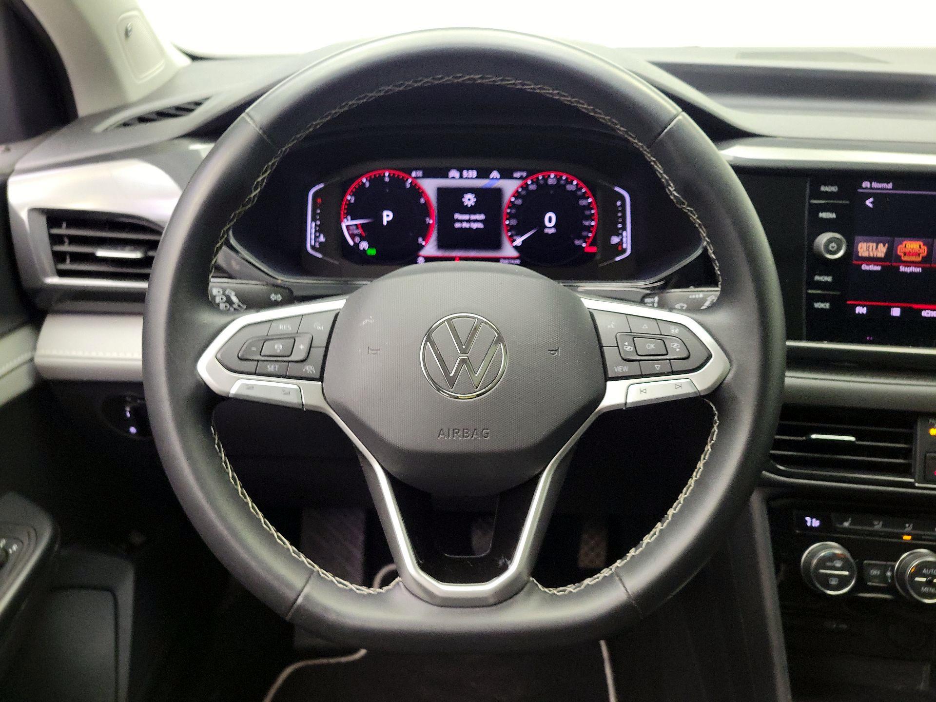 Thumbnail: 2023 Volkswagen Taos - 10