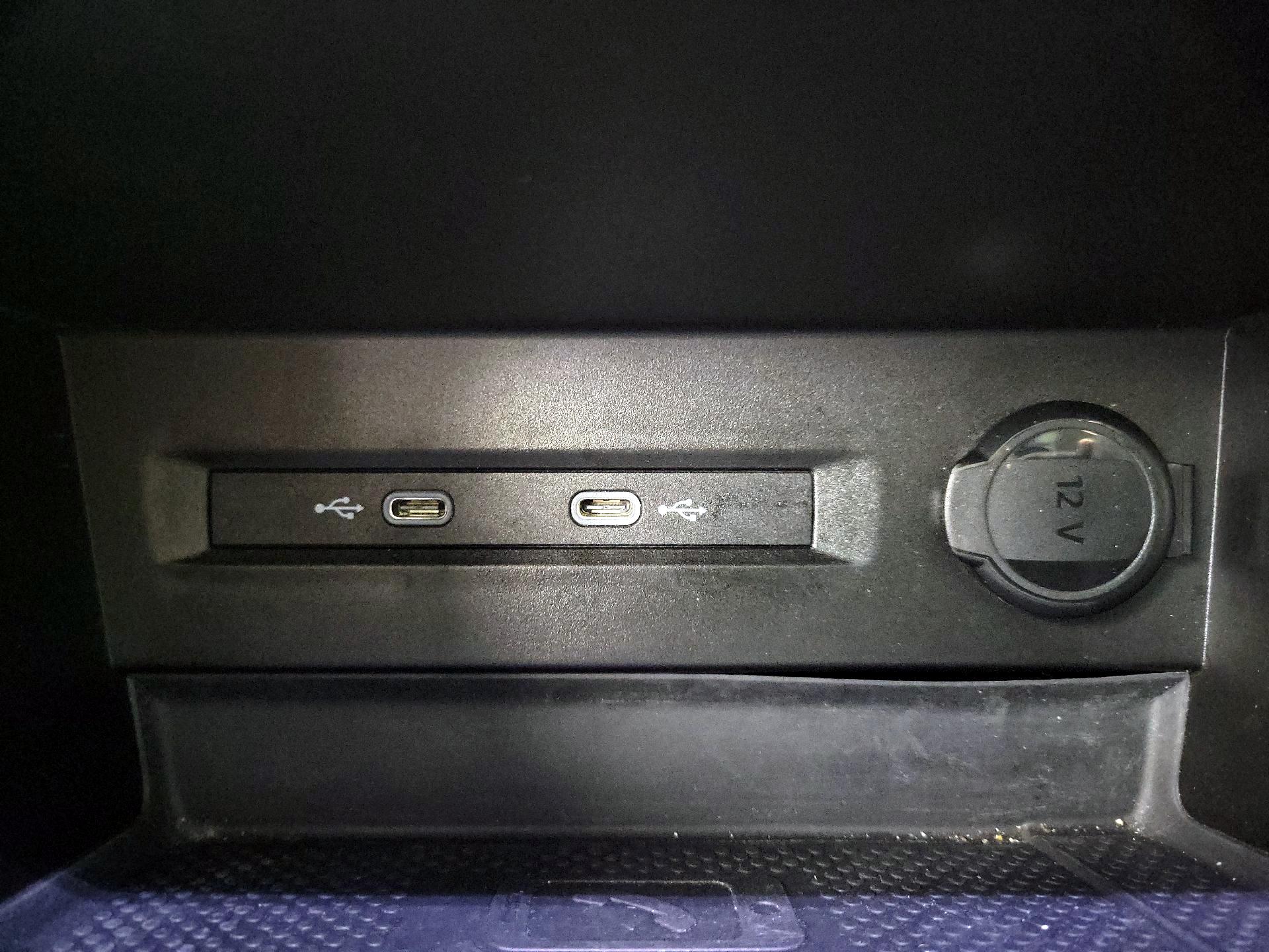 Thumbnail: 2023 Volkswagen Taos - 17