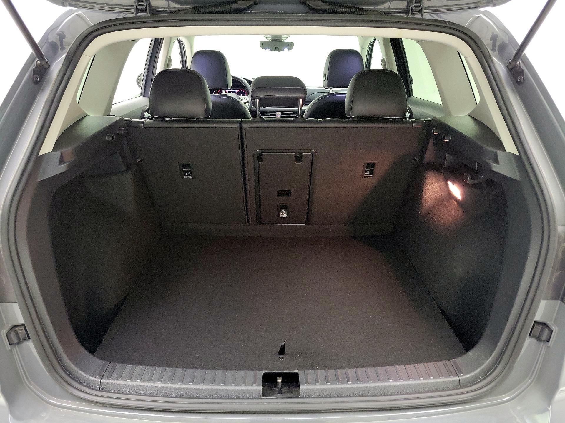 Thumbnail: 2023 Volkswagen Taos - 20