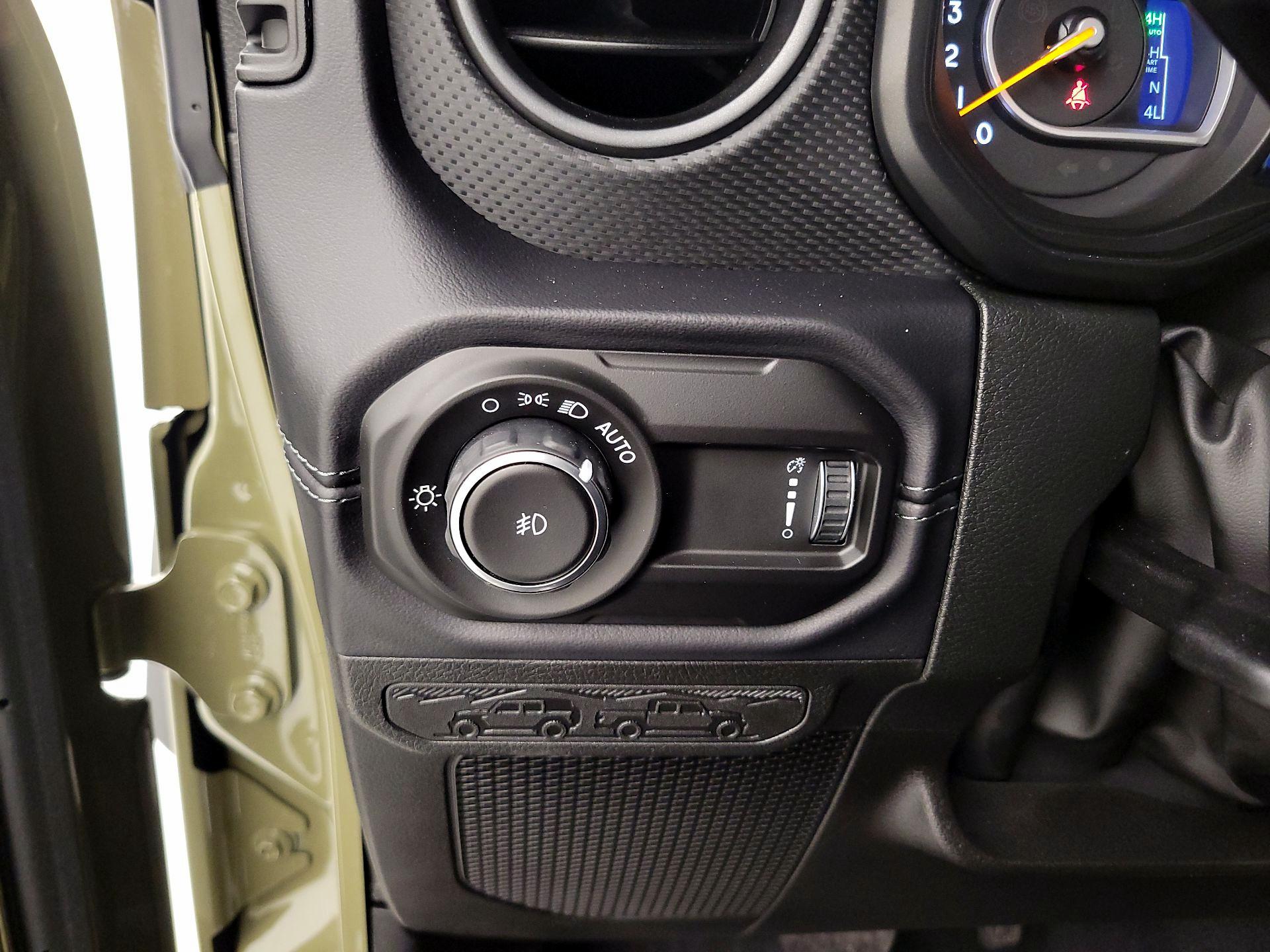 Thumbnail: 2025 Jeep Wrangler - 13