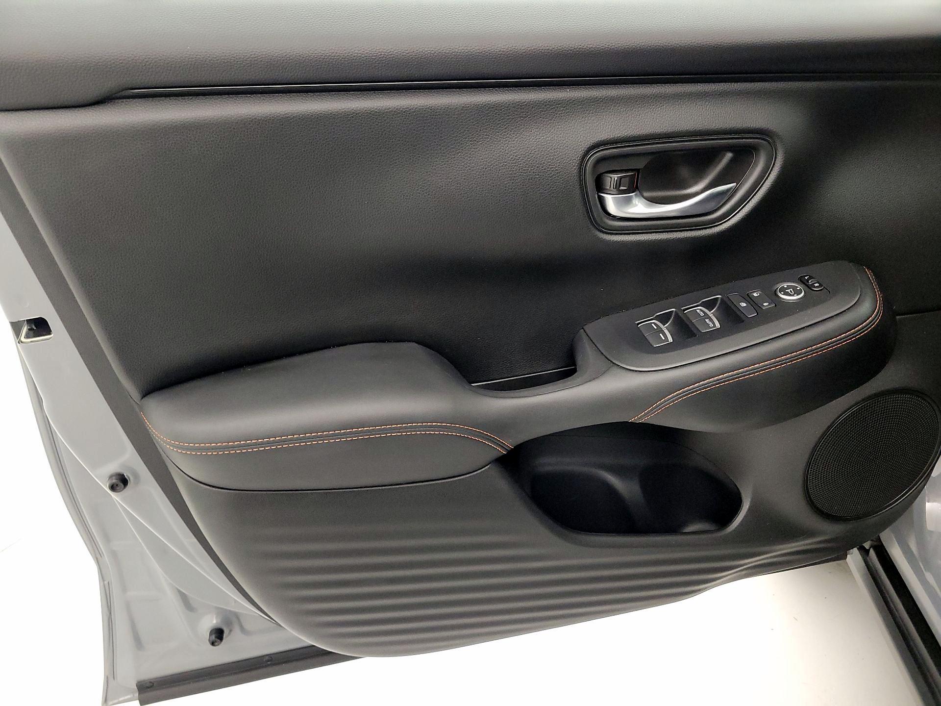 Thumbnail: 2025 Honda HR-V - 12