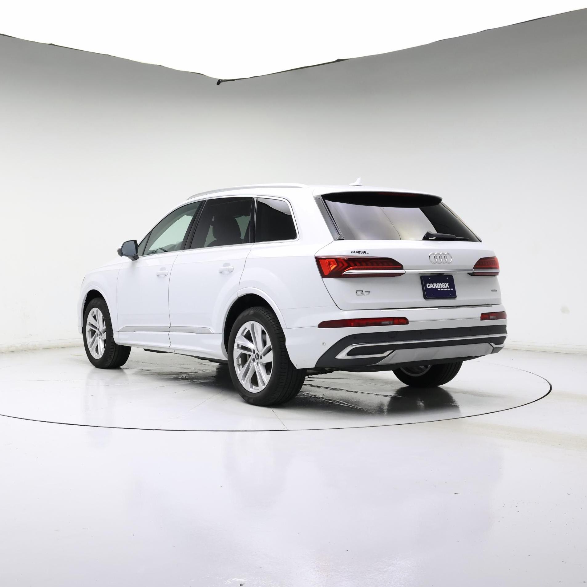 Thumbnail: 2022 Audi Q7 - 2