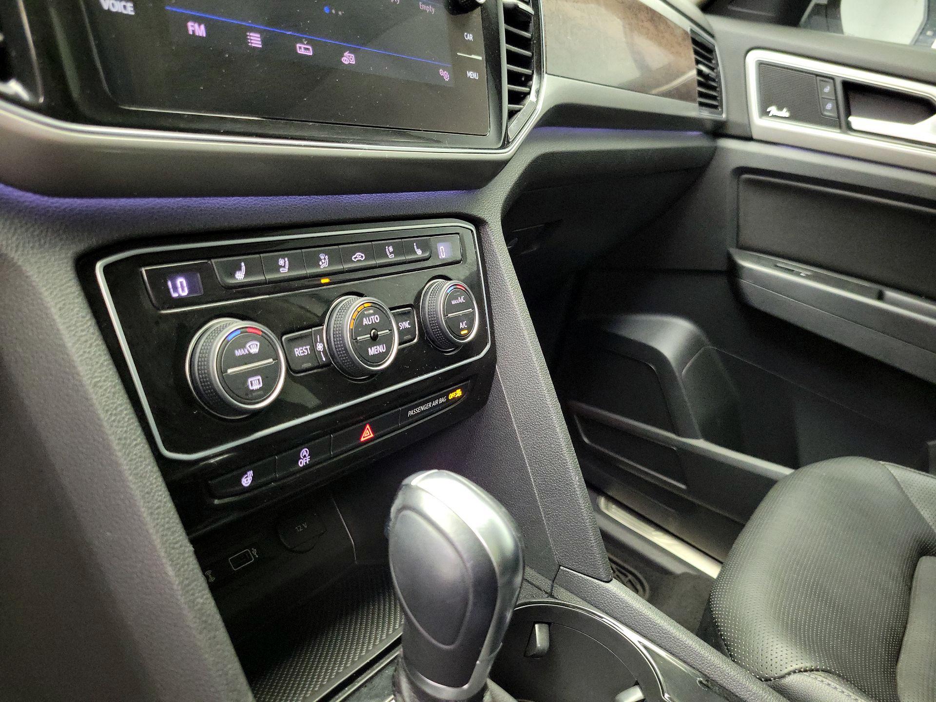 Thumbnail: 2019 Volkswagen Atlas - 17