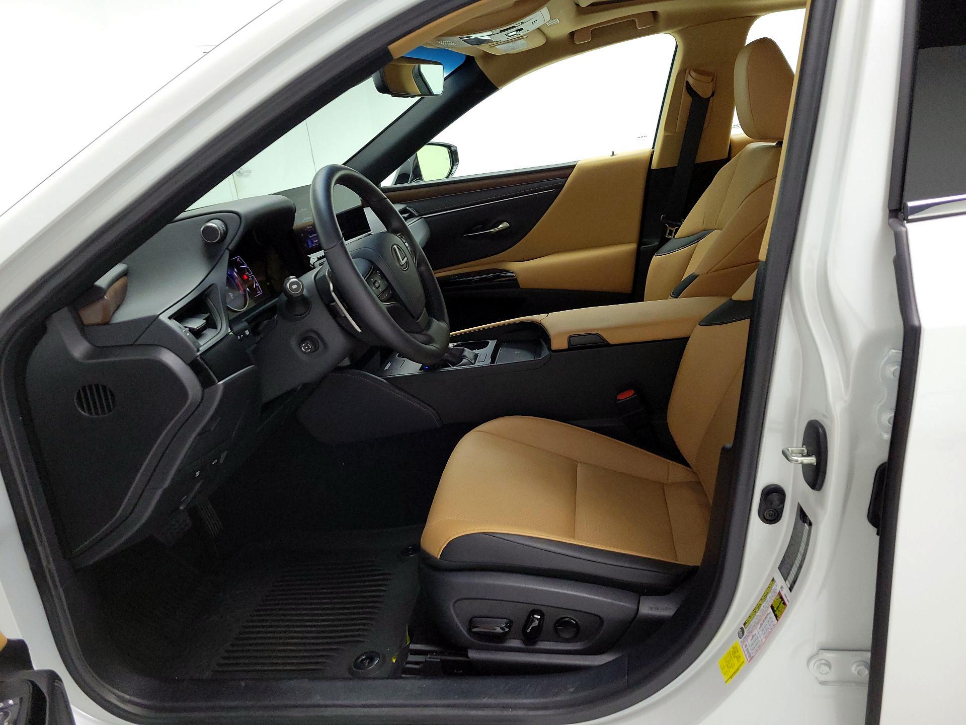 Thumbnail: 2025 Lexus ES - 11