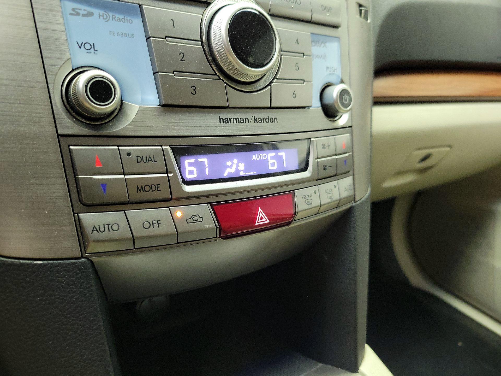 Thumbnail: 2014 Subaru Outback - 16