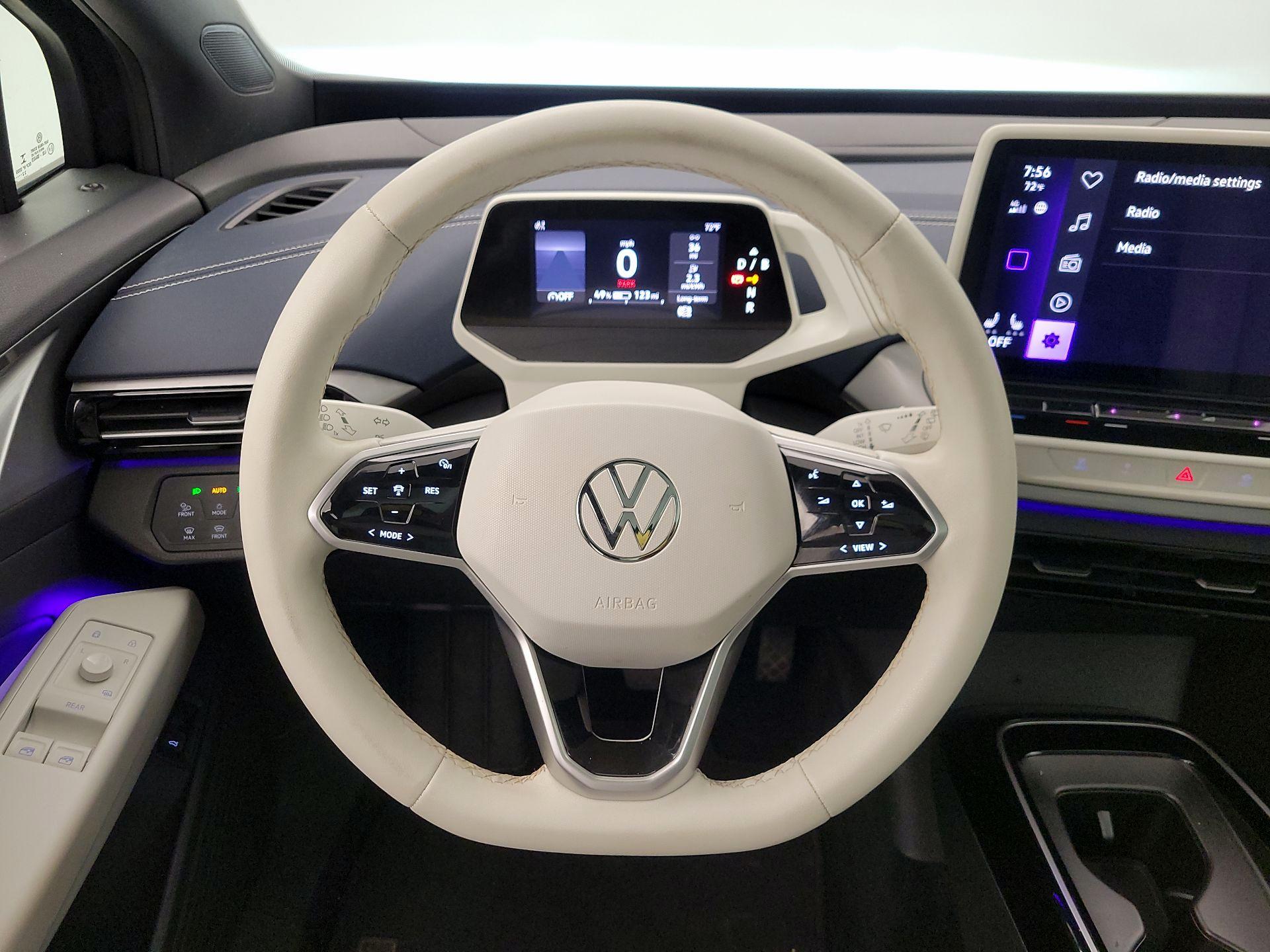 Thumbnail: 2023 Volkswagen ID.4 - 10