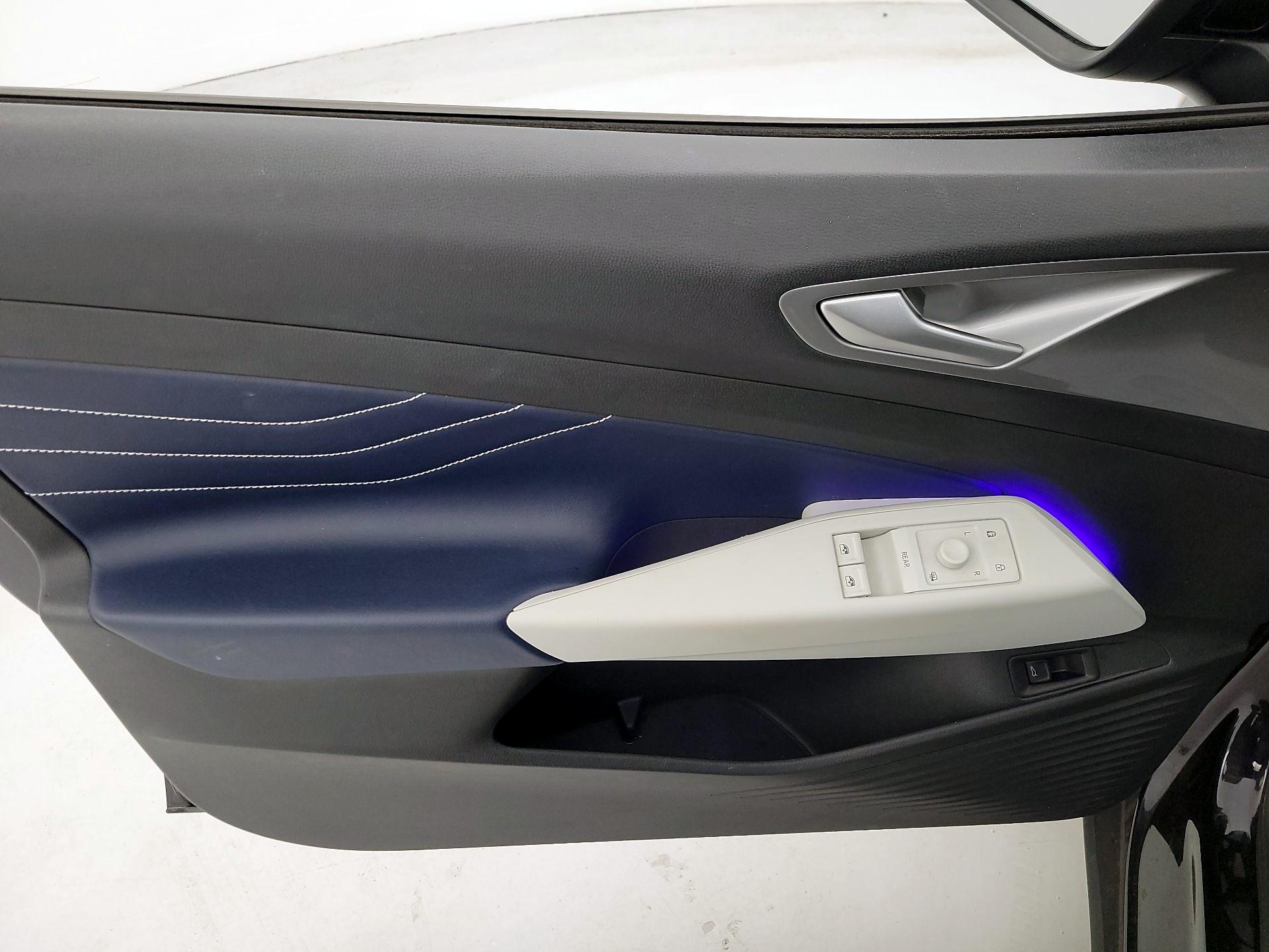 Thumbnail: 2023 Volkswagen ID.4 - 12