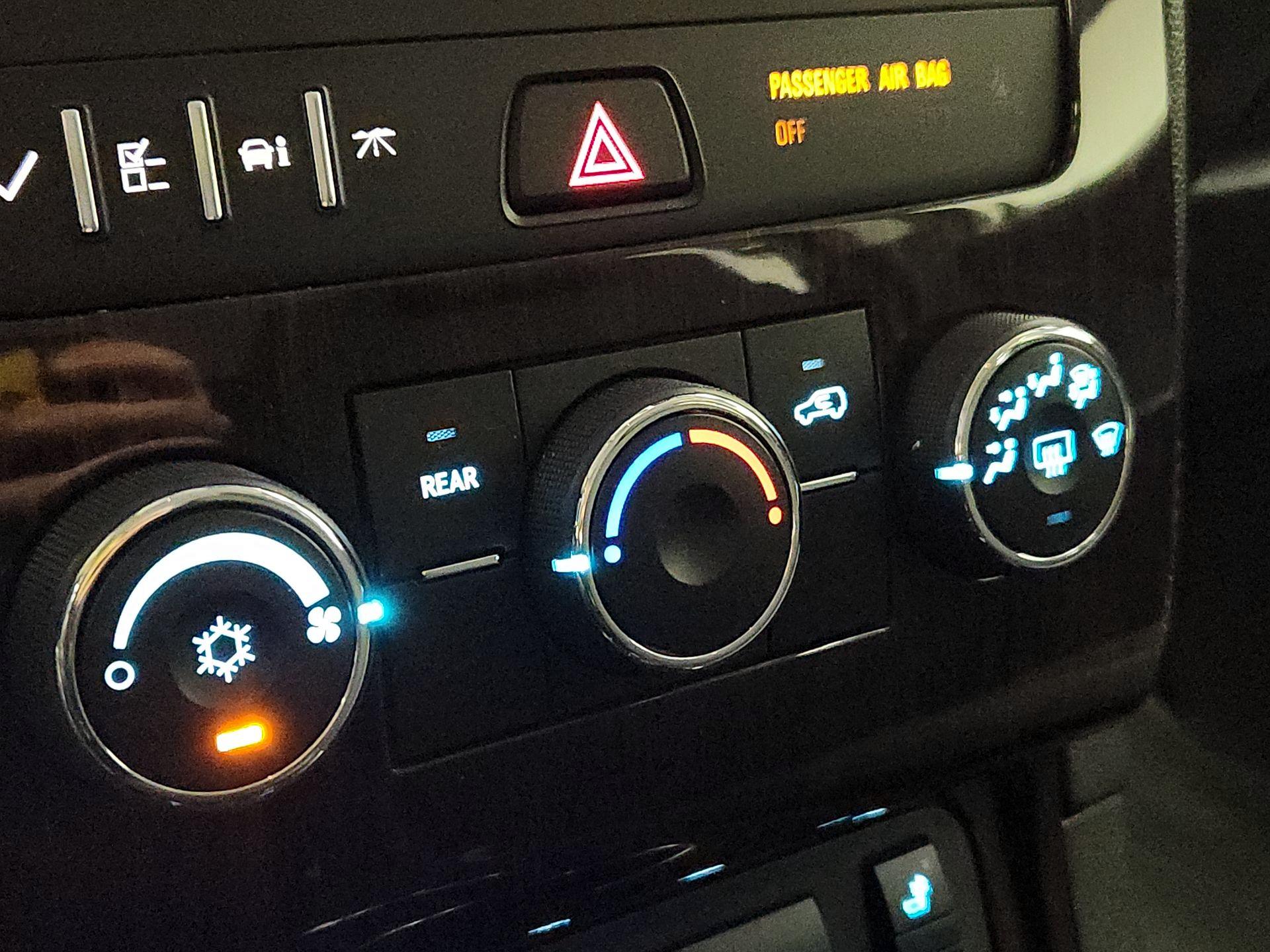 Thumbnail: 2016 Chevrolet Traverse - 16