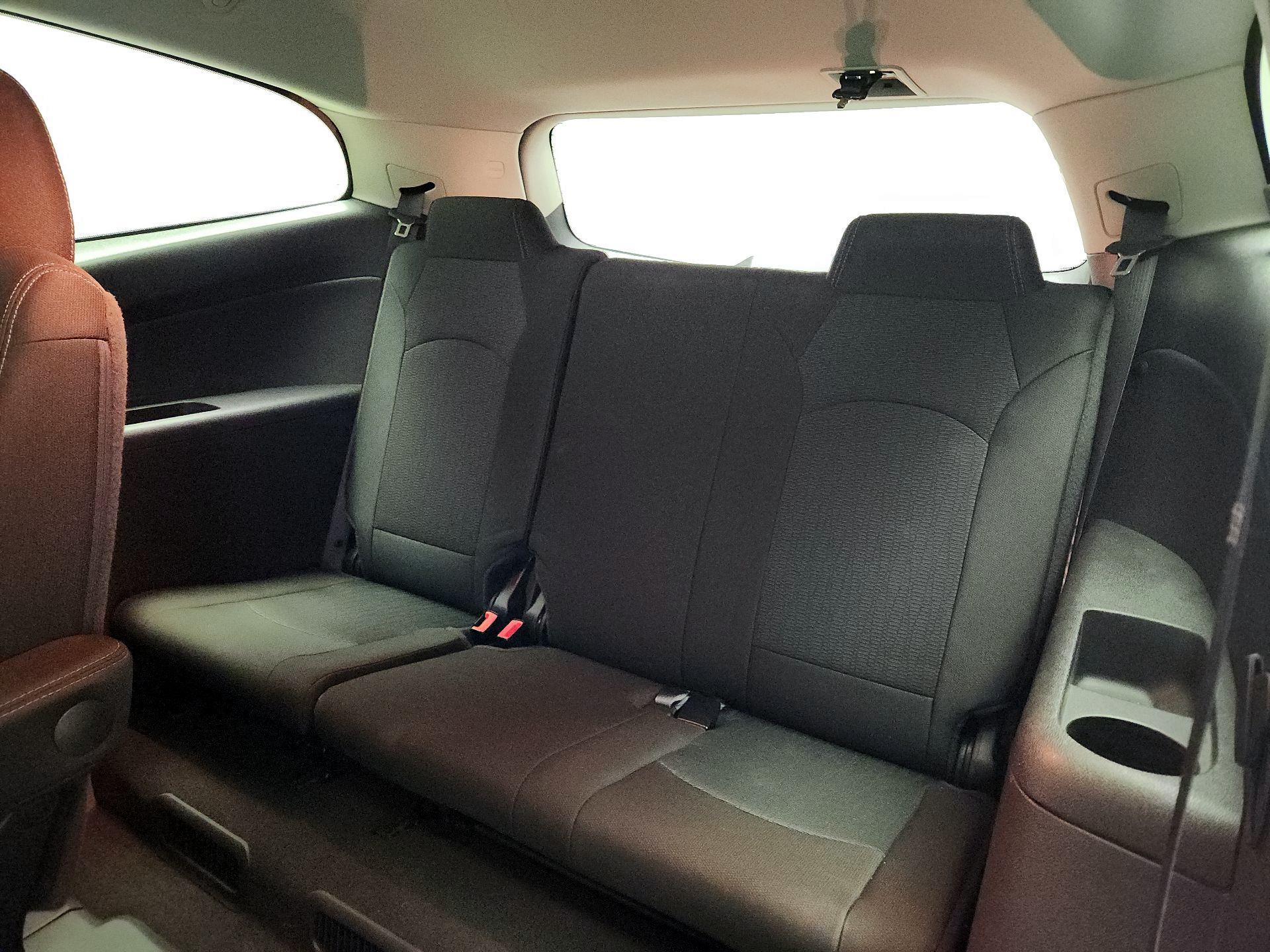 Thumbnail: 2016 Chevrolet Traverse - 20