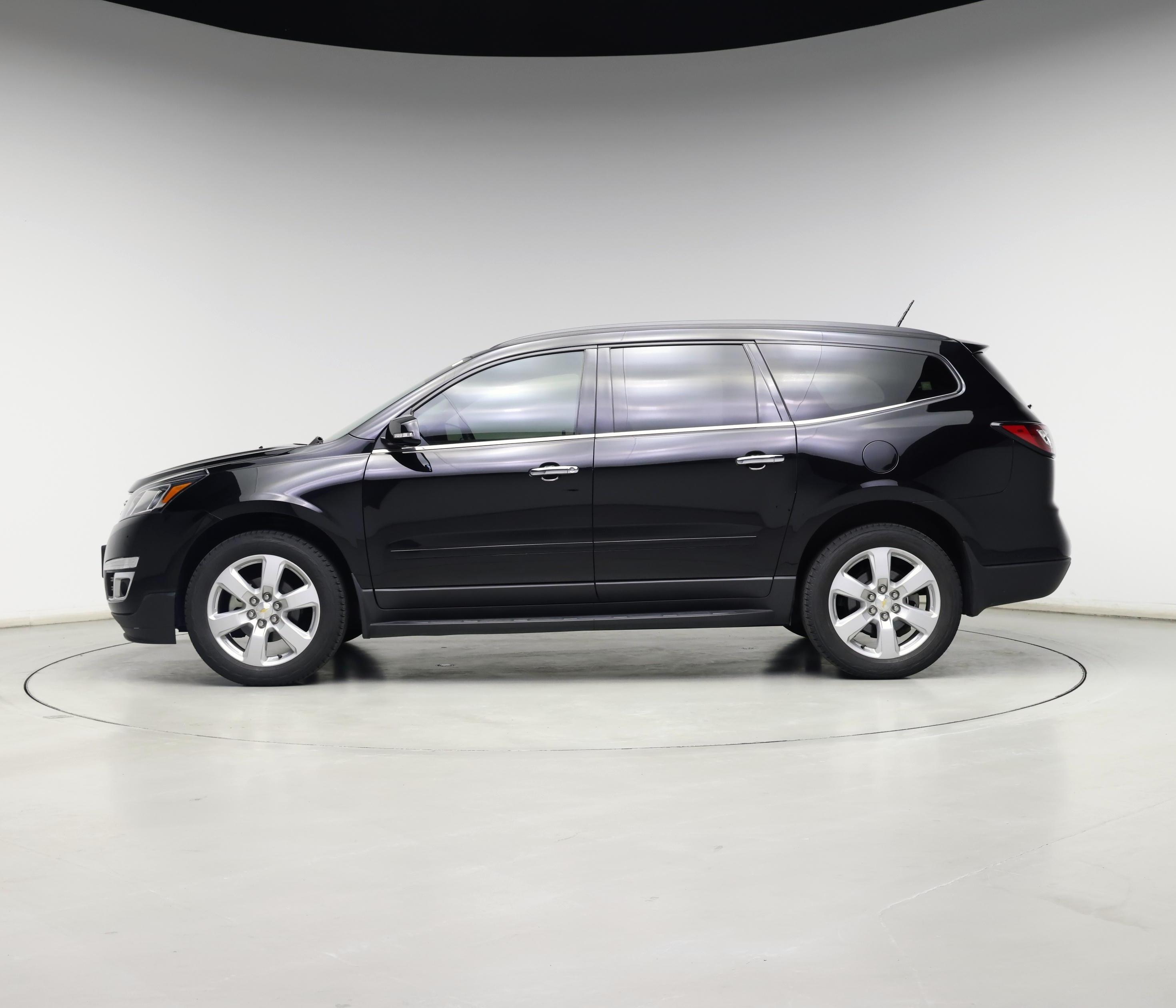 Thumbnail: 2016 Chevrolet Traverse - 3