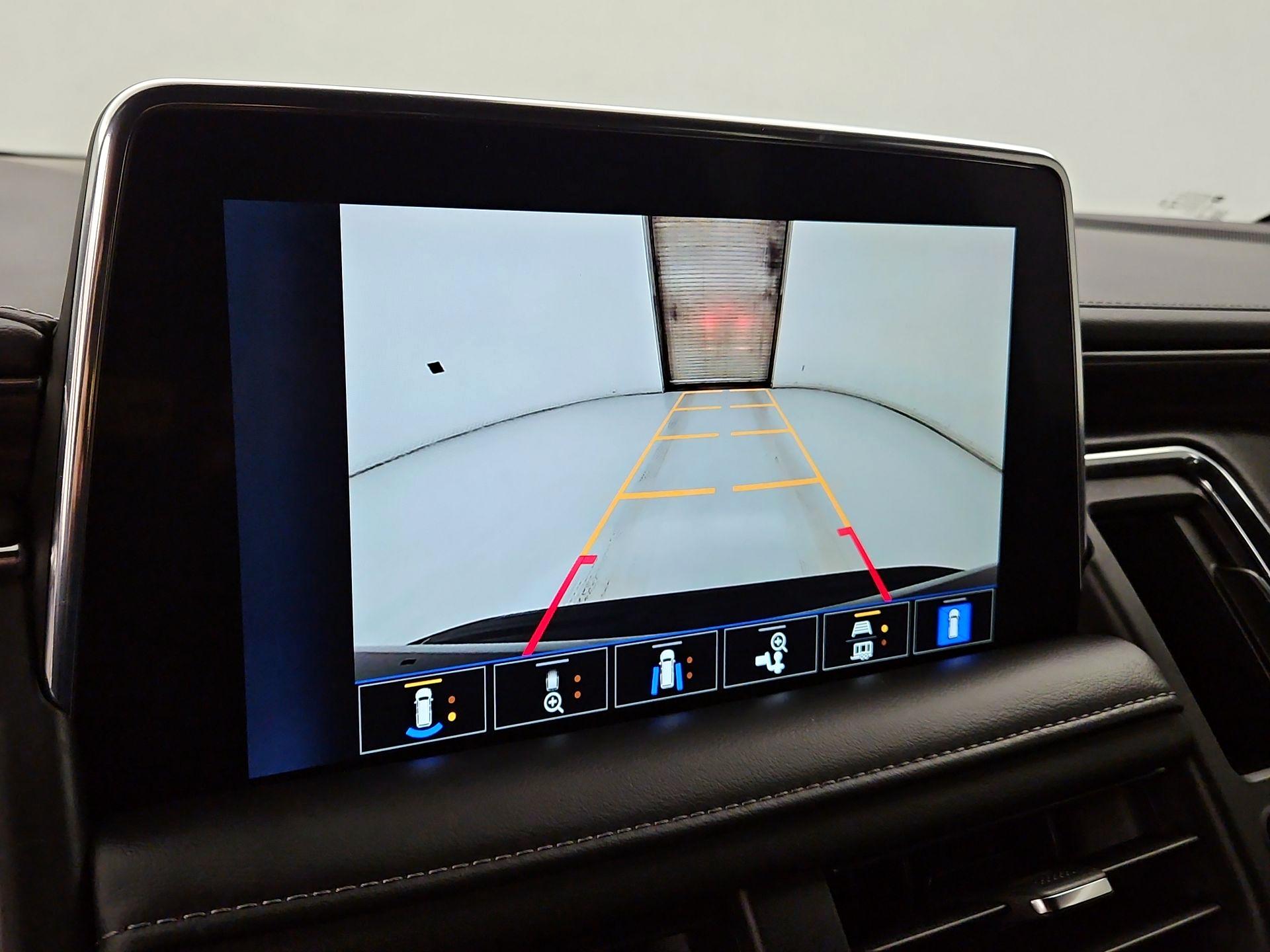 Thumbnail: 2022 Chevrolet Suburban - 15