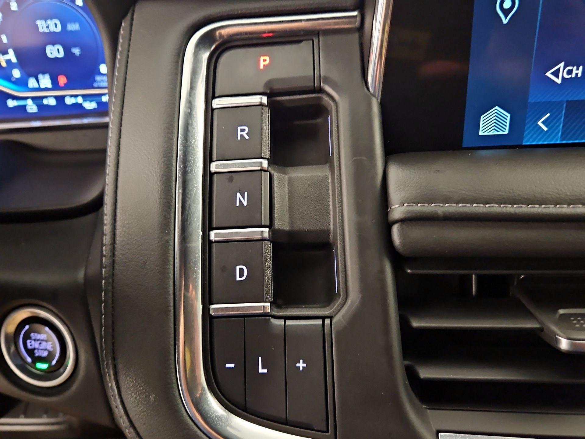 Thumbnail: 2022 Chevrolet Suburban - 18