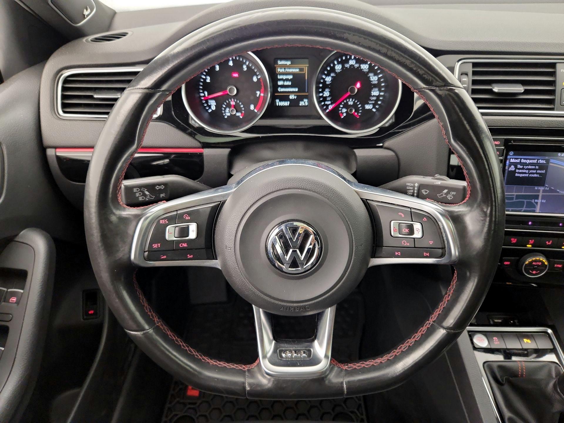 Thumbnail: 2016 Volkswagen Jetta - 10