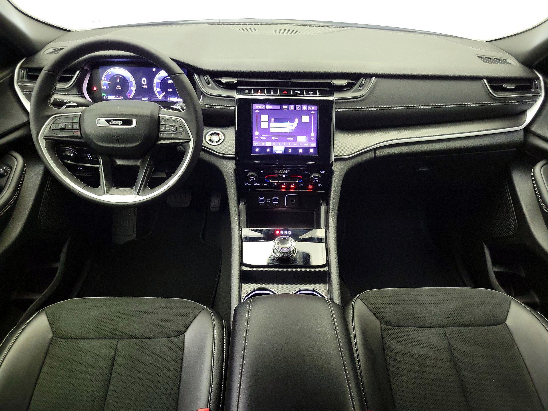 Thumbnail: 2025 Jeep Grand Cherokee - 9