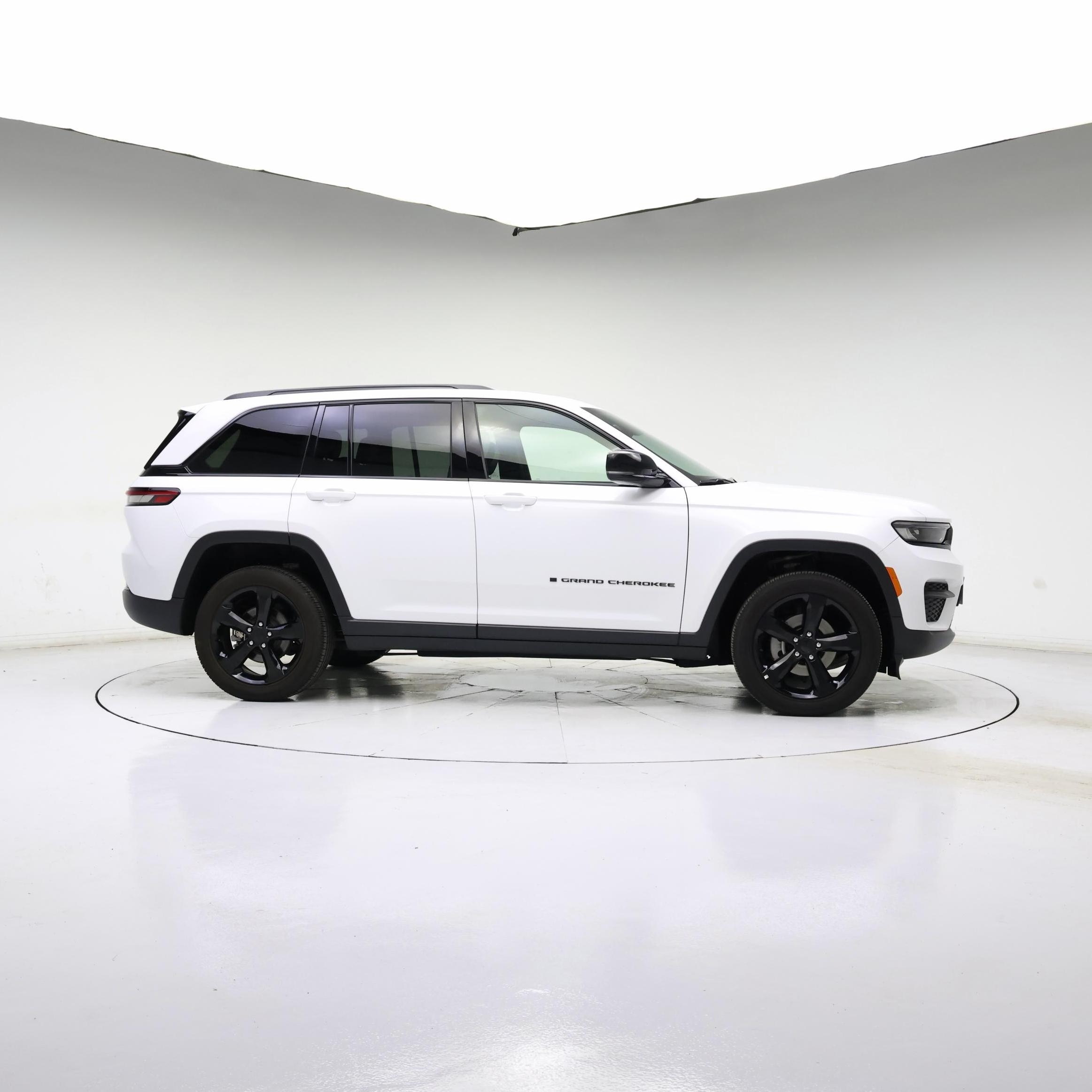 Thumbnail: 2025 Jeep Grand Cherokee - 7