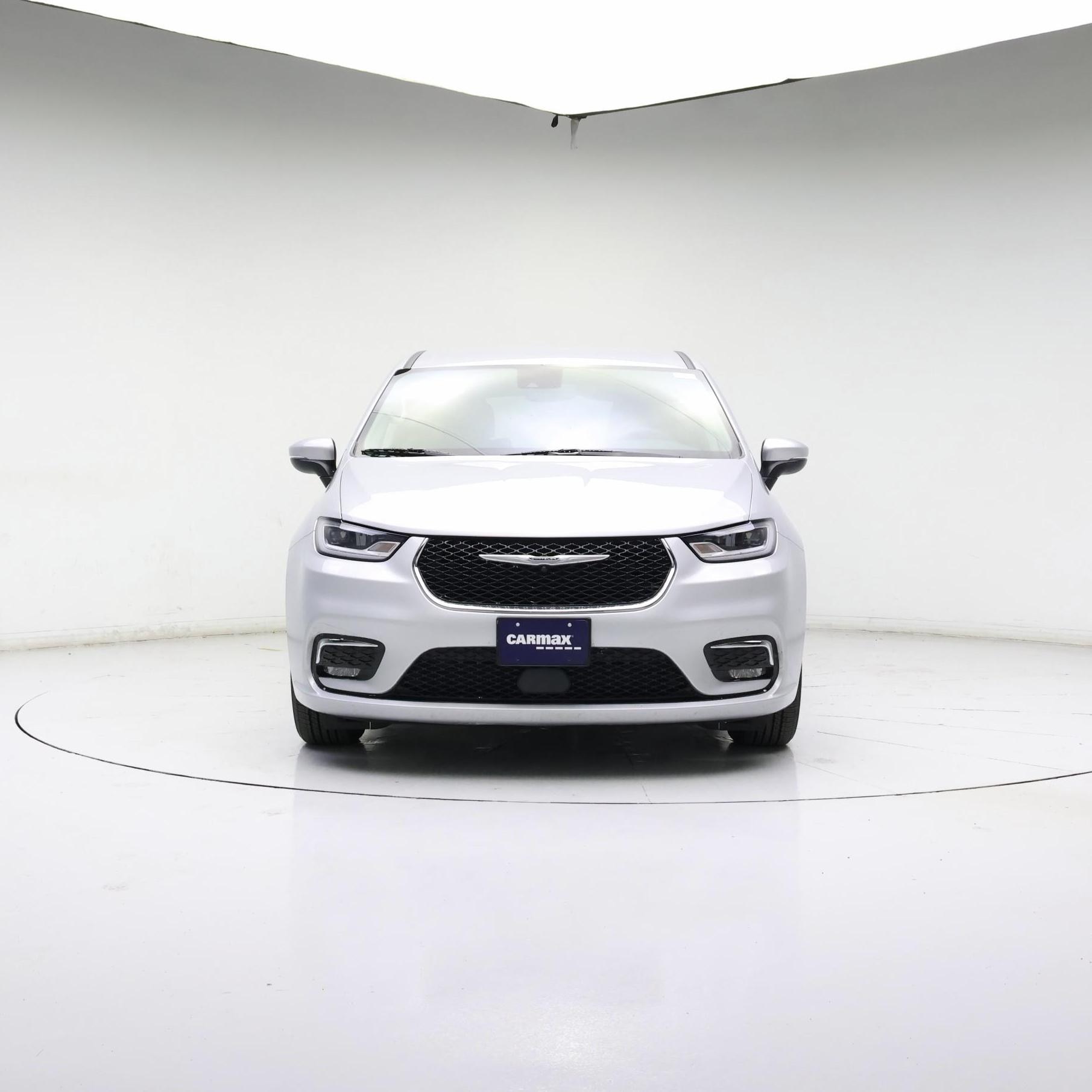 Thumbnail: 2023 Chrysler Pacifica - 5