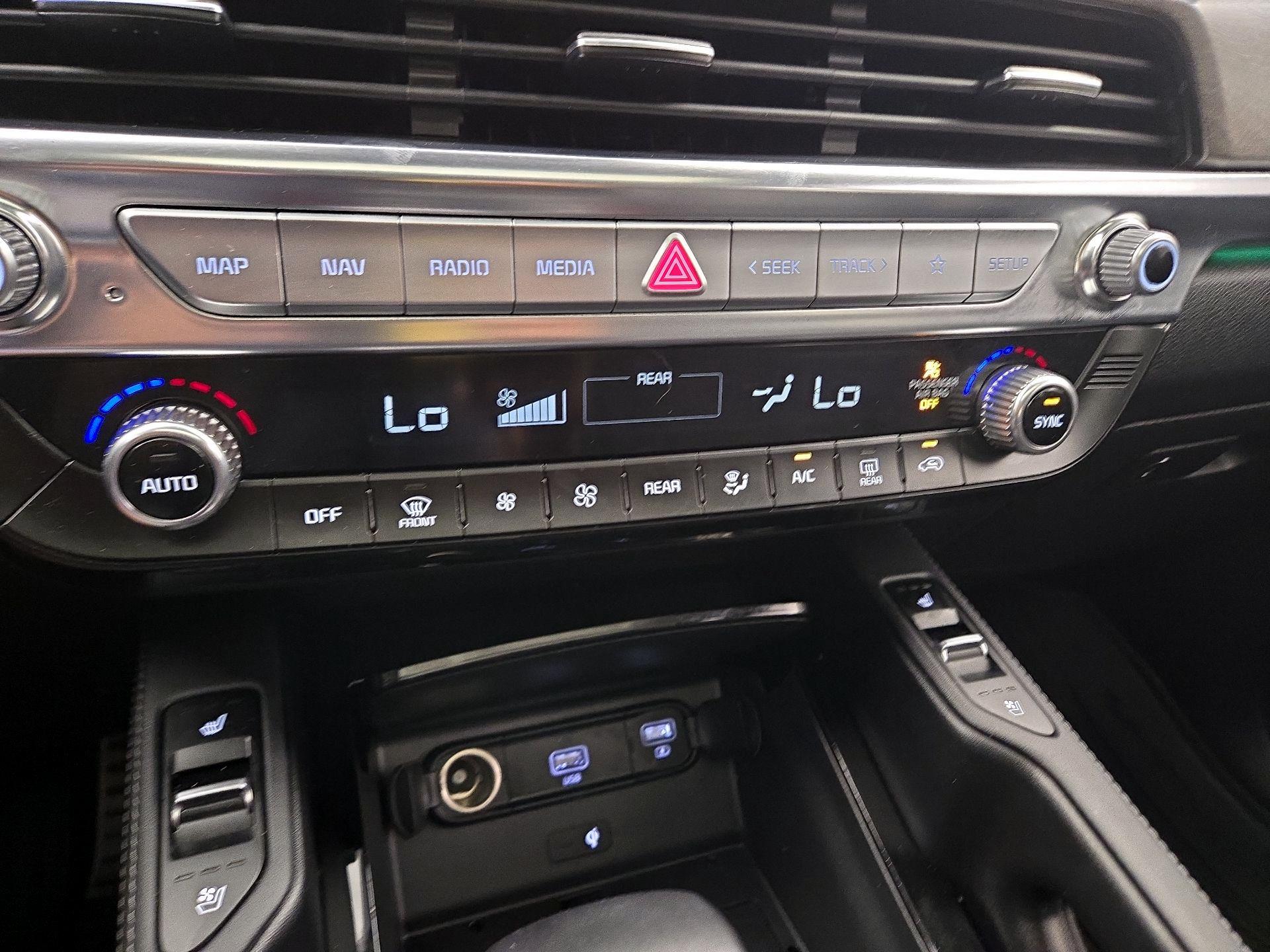 Thumbnail: 2022 Kia Telluride - 17