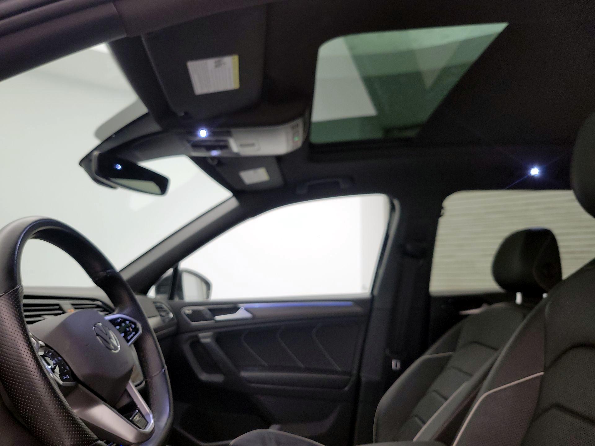 Thumbnail: 2023 Volkswagen Tiguan - 20