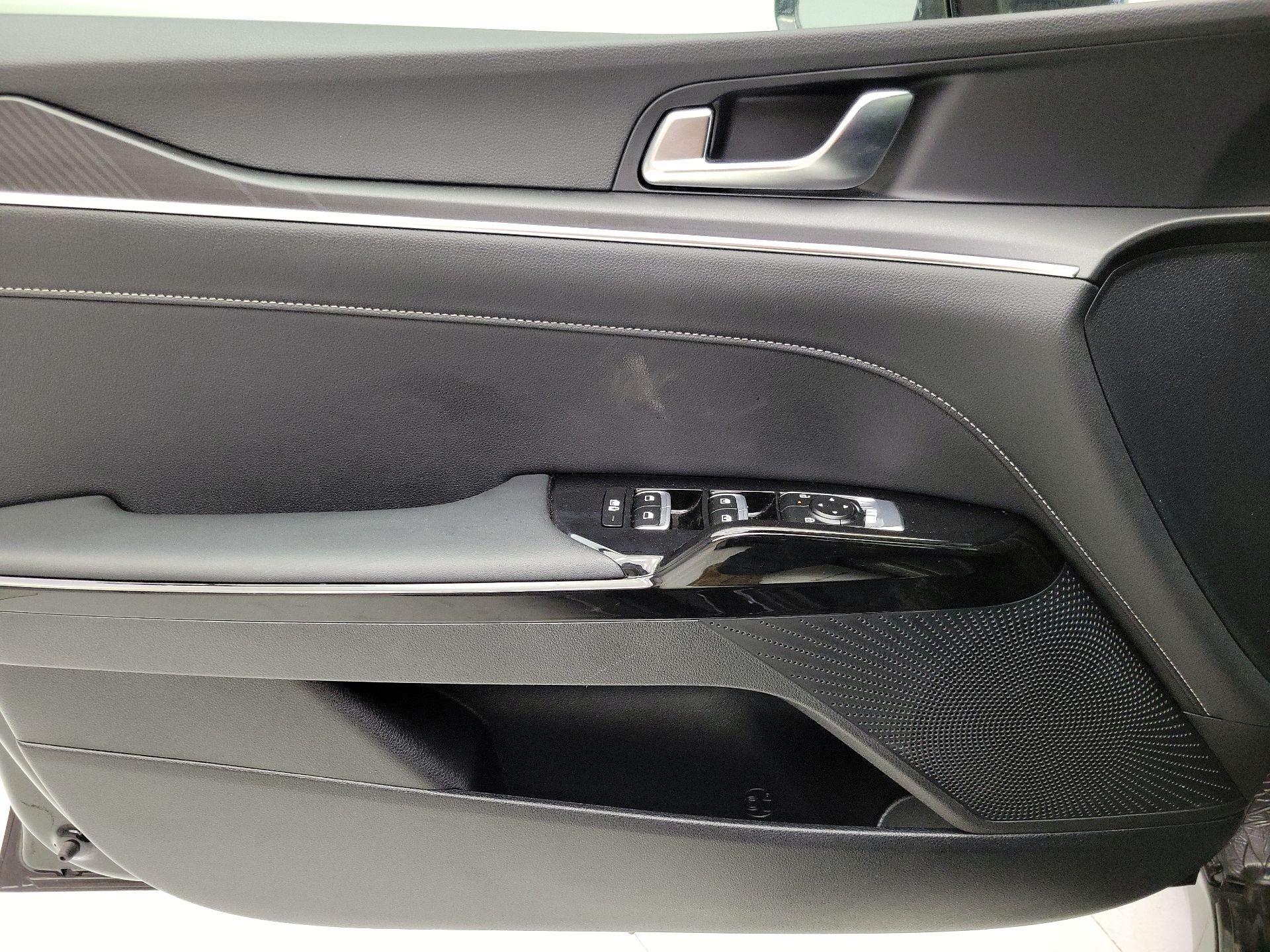 Thumbnail: 2025 Kia K5 - 12