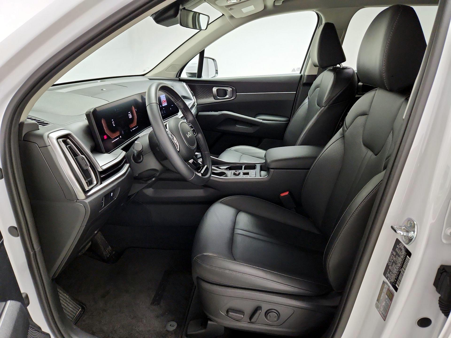 Thumbnail: 2025 Kia Sorento - 11
