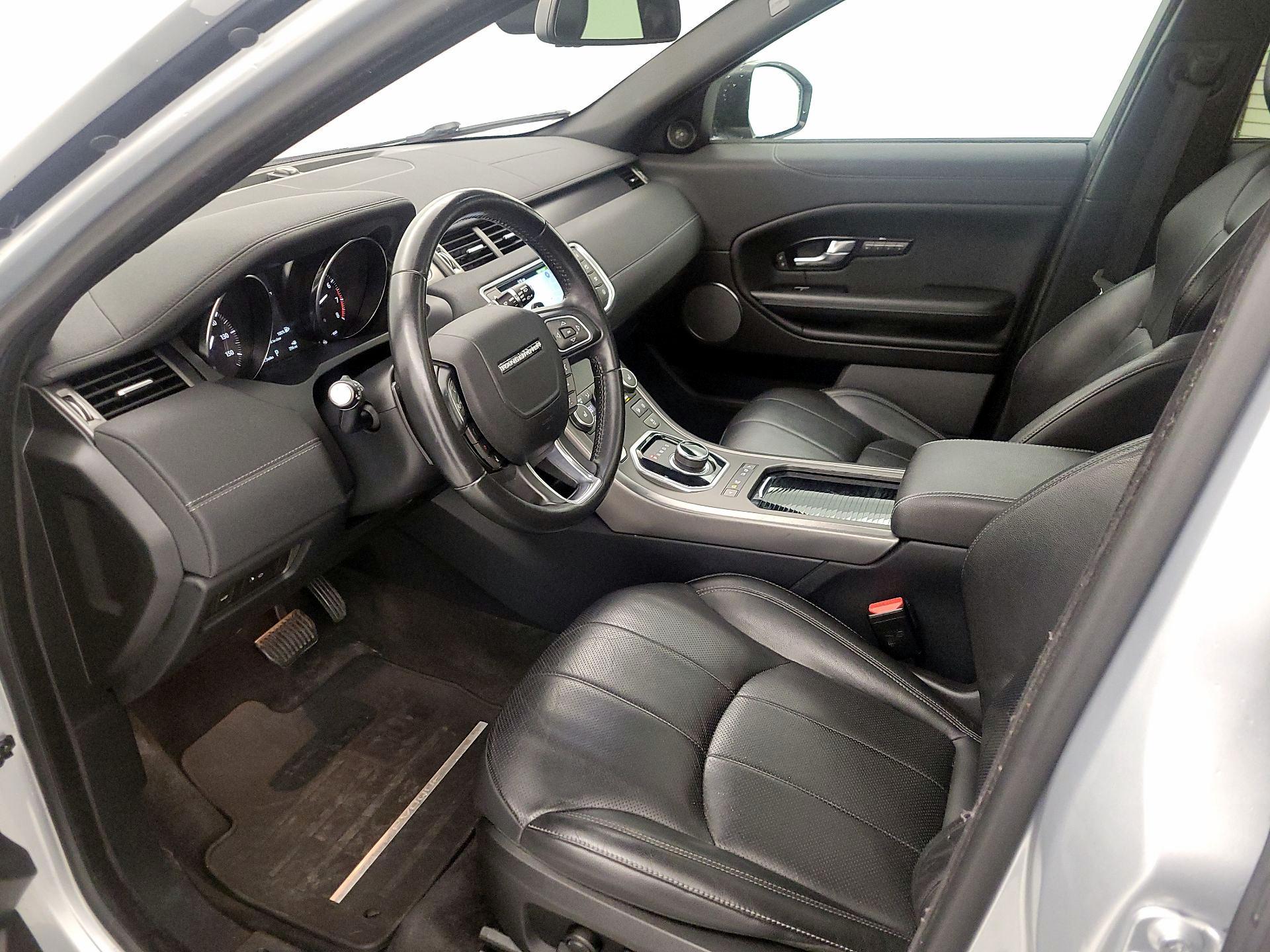 Thumbnail: 2019 Land Rover Range Rover Evoque - 11